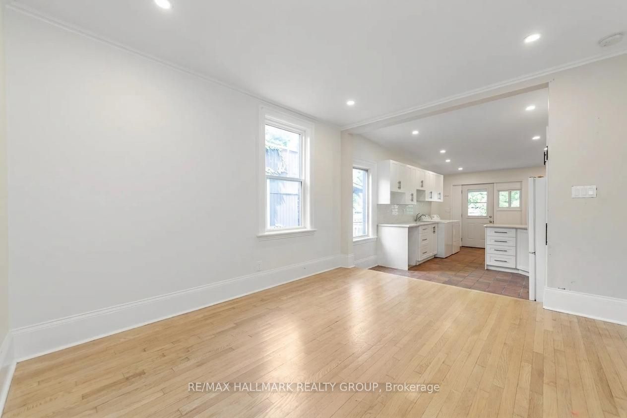 127 Henderson Avenue Unit A Property Photo 6