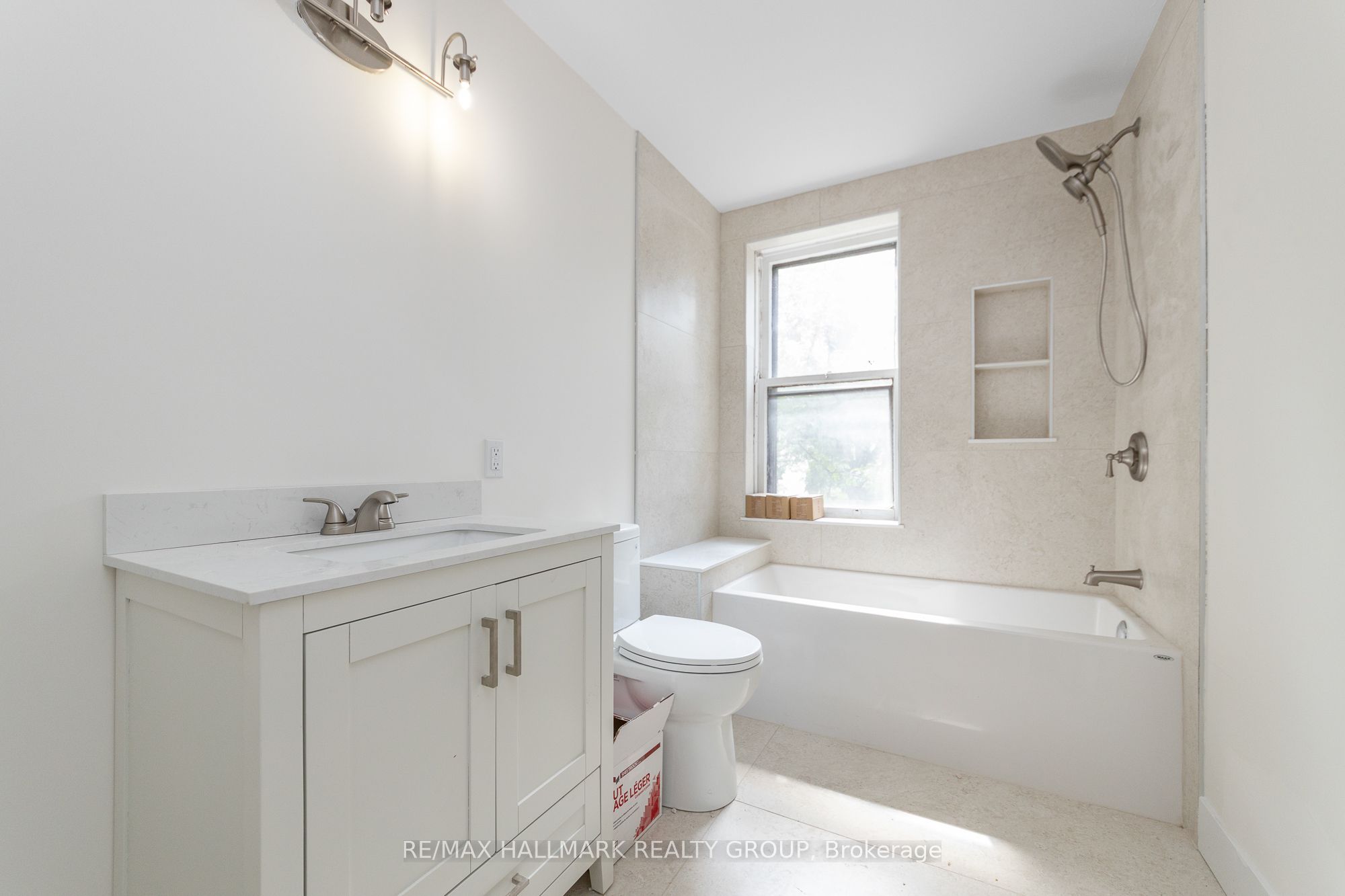 127 Henderson Avenue Unit A Property Photo 16