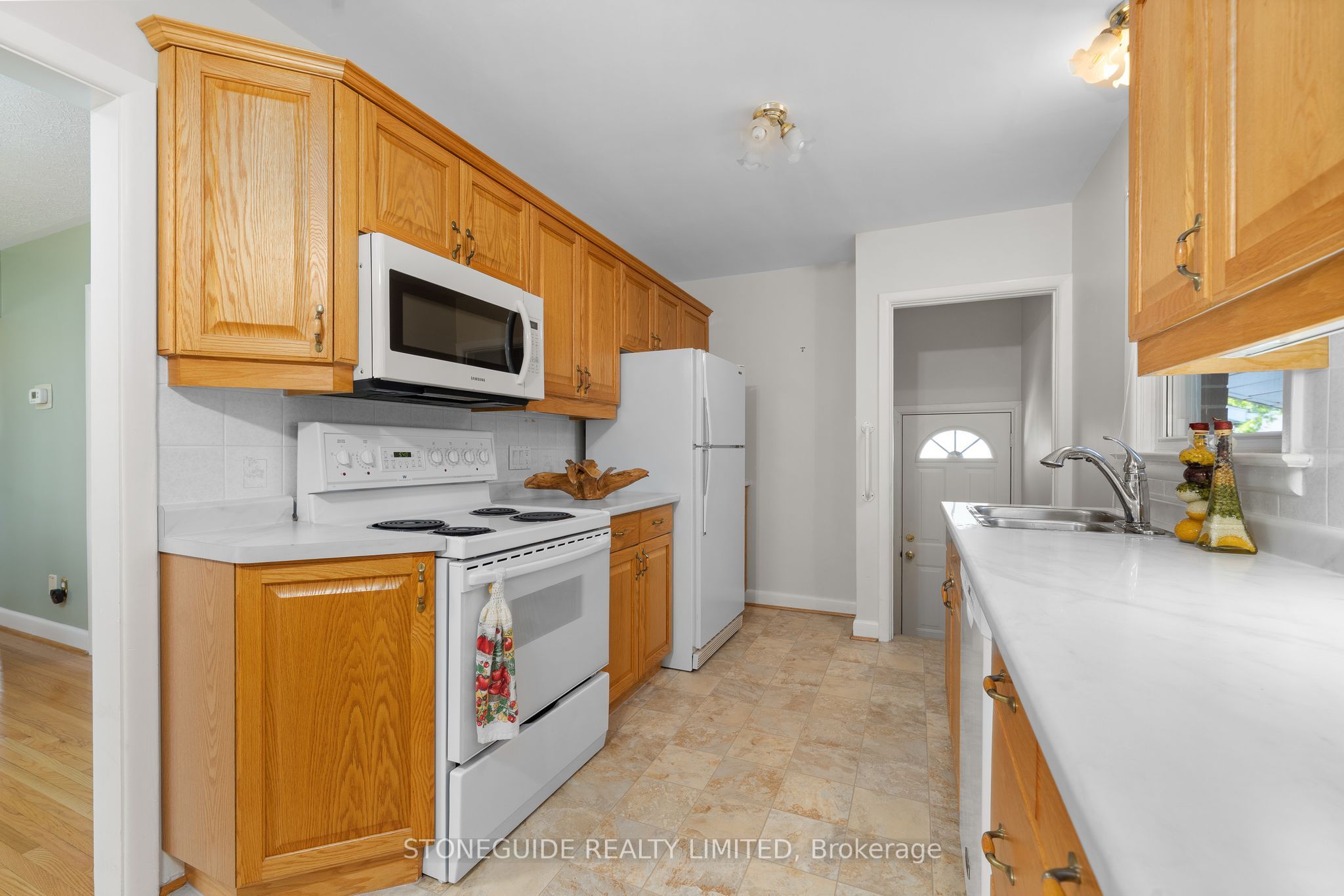 5 Armour Court Property Photo 23