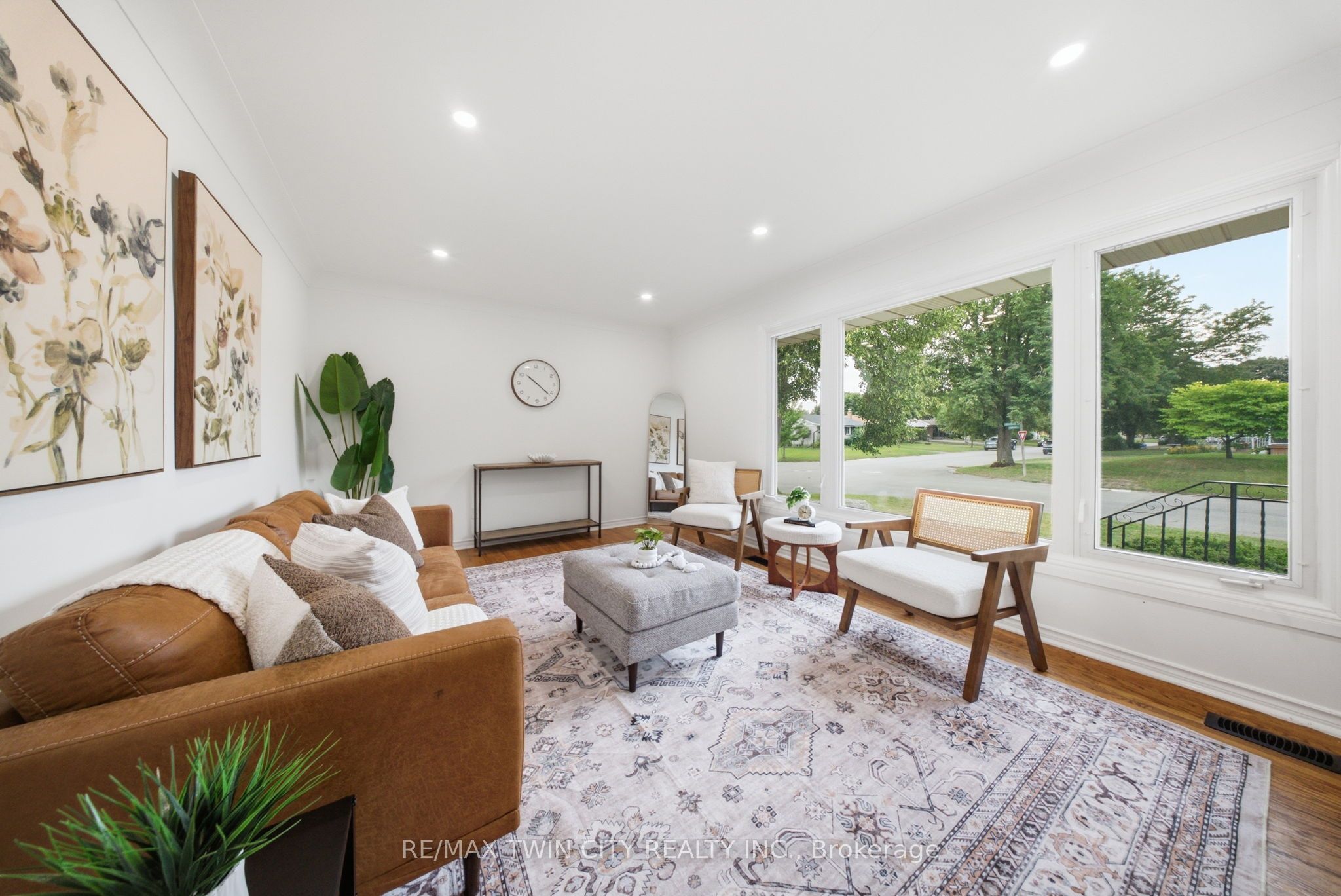 2 Frontenac Avenue Property Photo 7