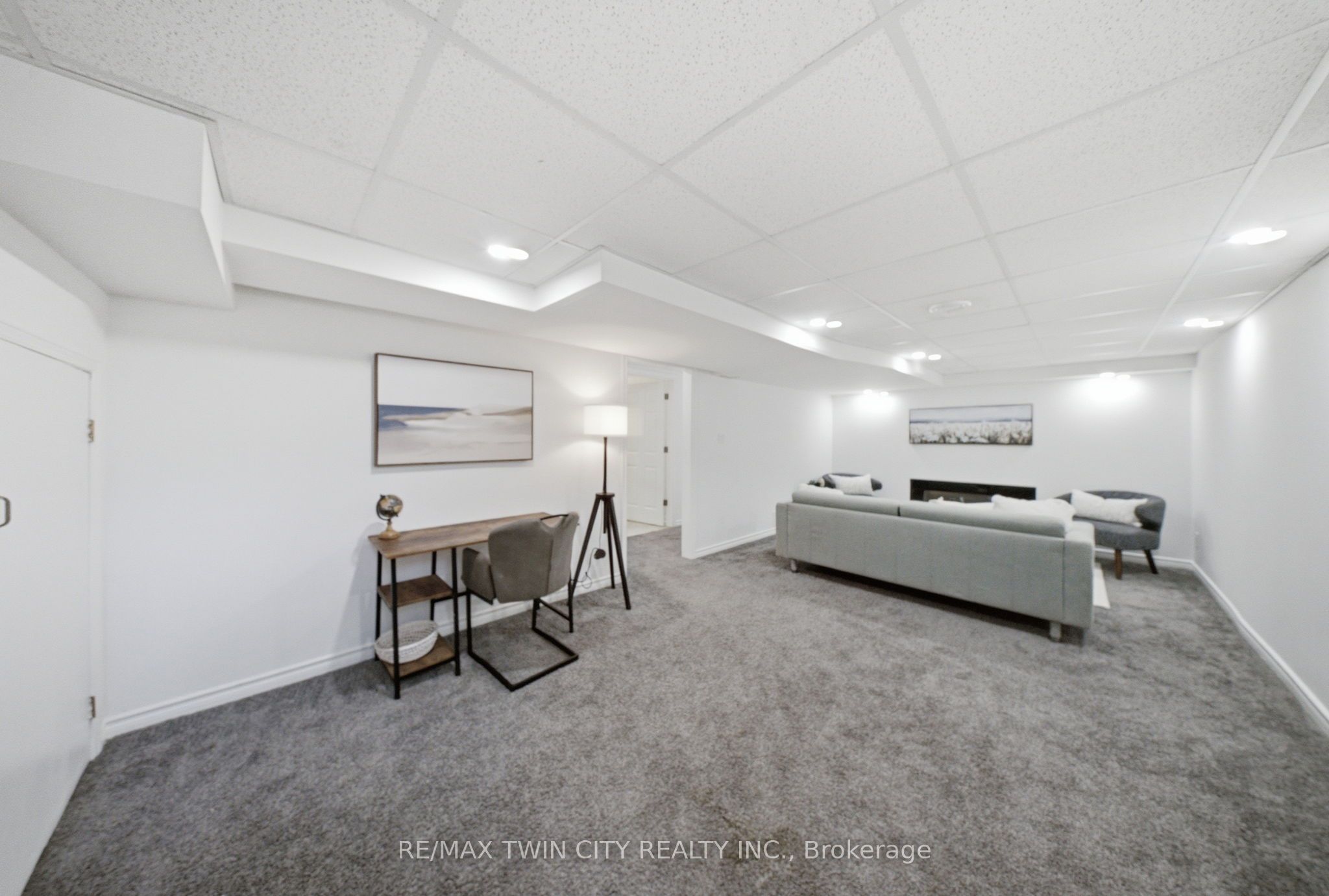2 Frontenac Avenue Property Photo 18