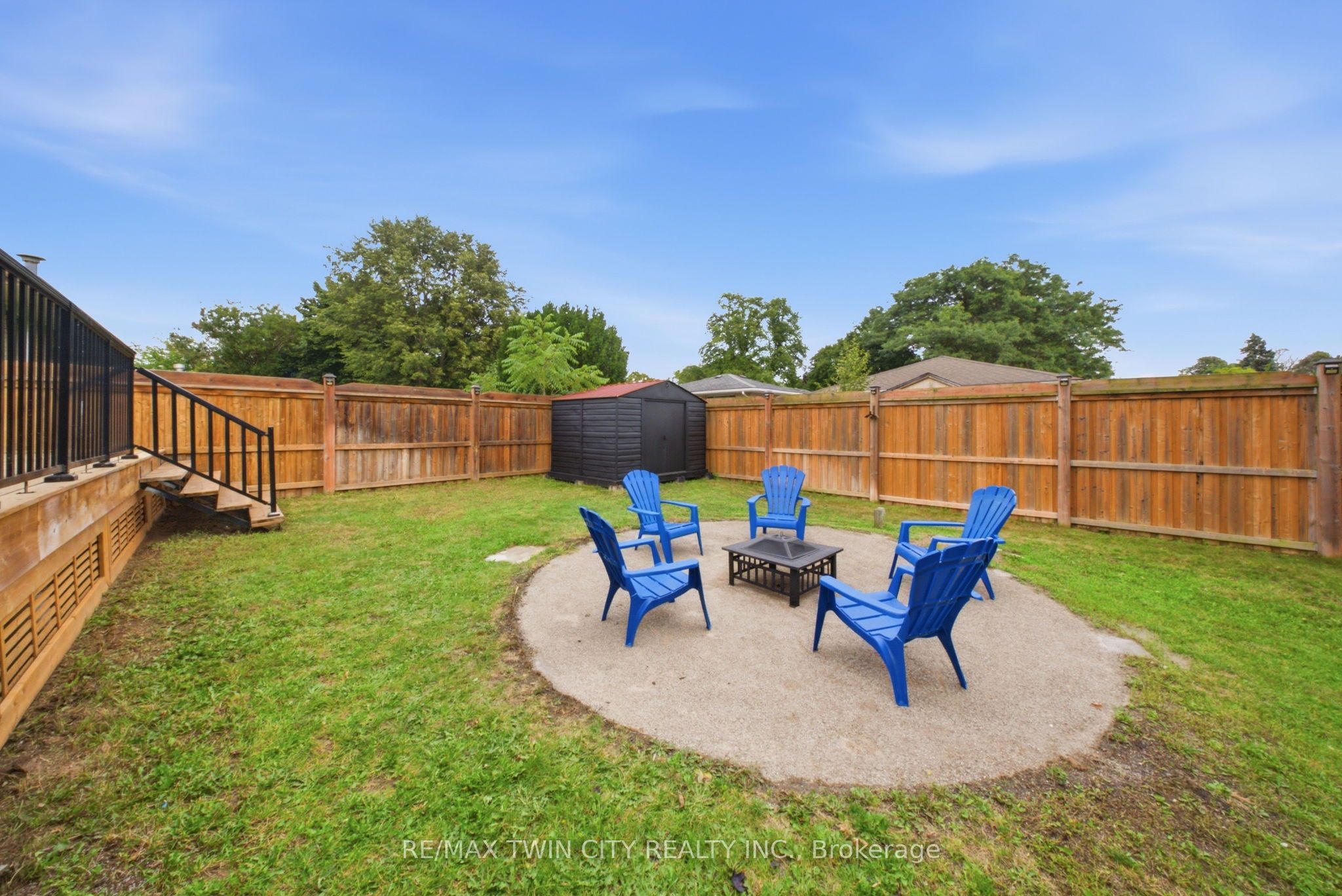 2 Frontenac Avenue Property Photo 24