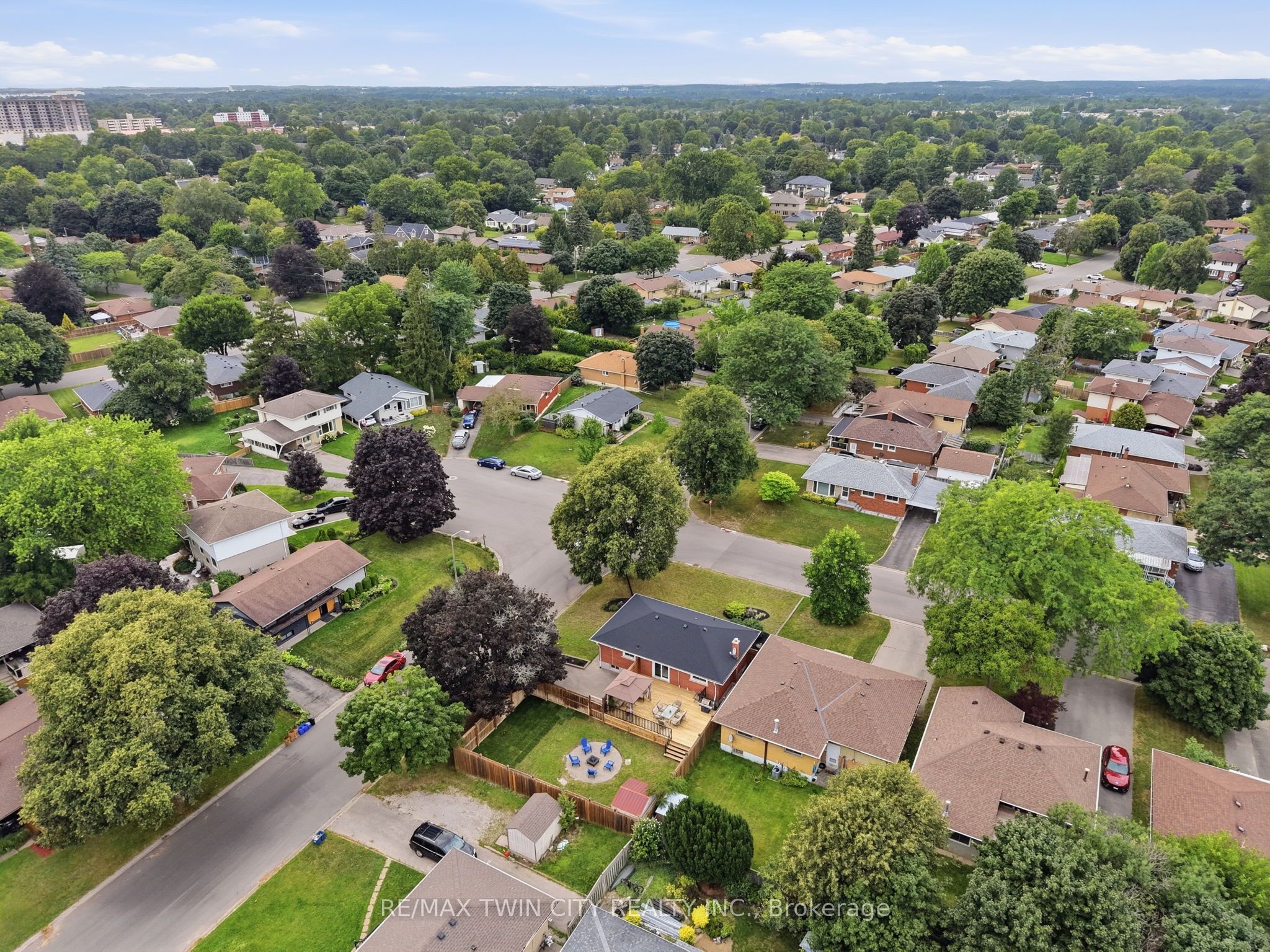 2 Frontenac Avenue Property Photo 36