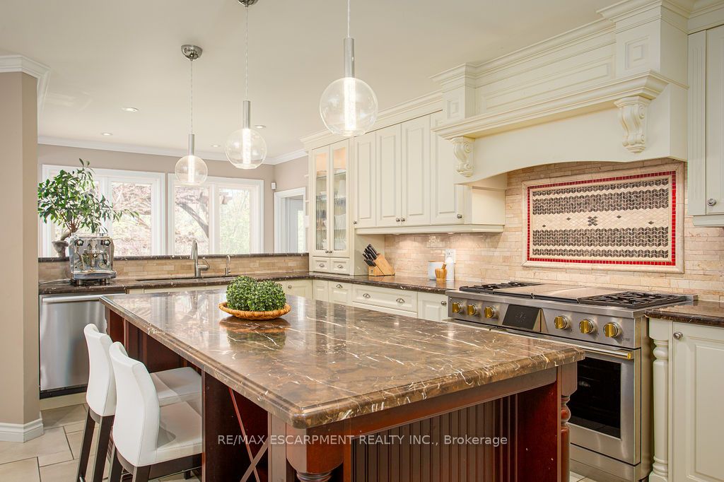 27 Blackberry Place Property Photo 6