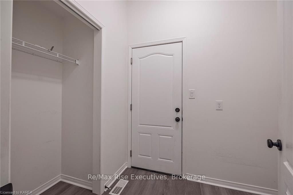 1653 Crimson Crescent Property Photo 23
