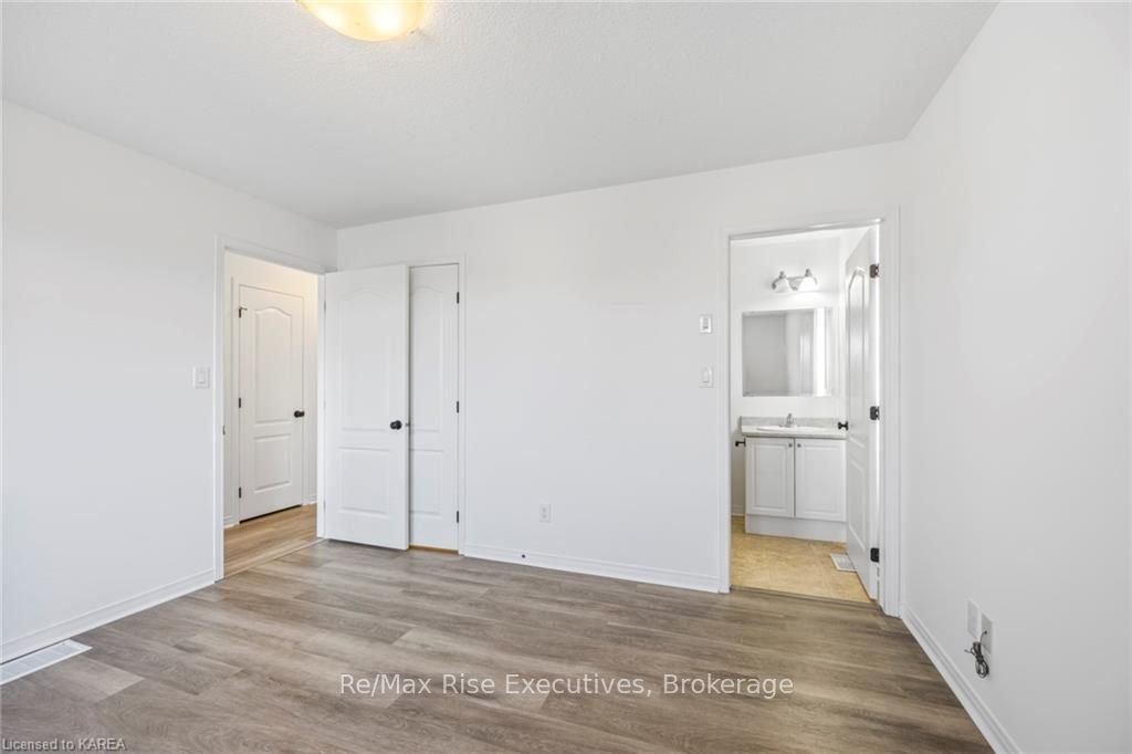 1653 Crimson Crescent Property Photo 31