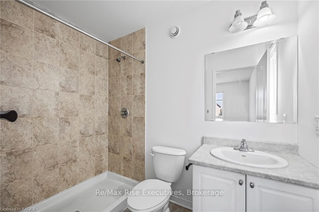 1653 Crimson Crescent Property Photo 33