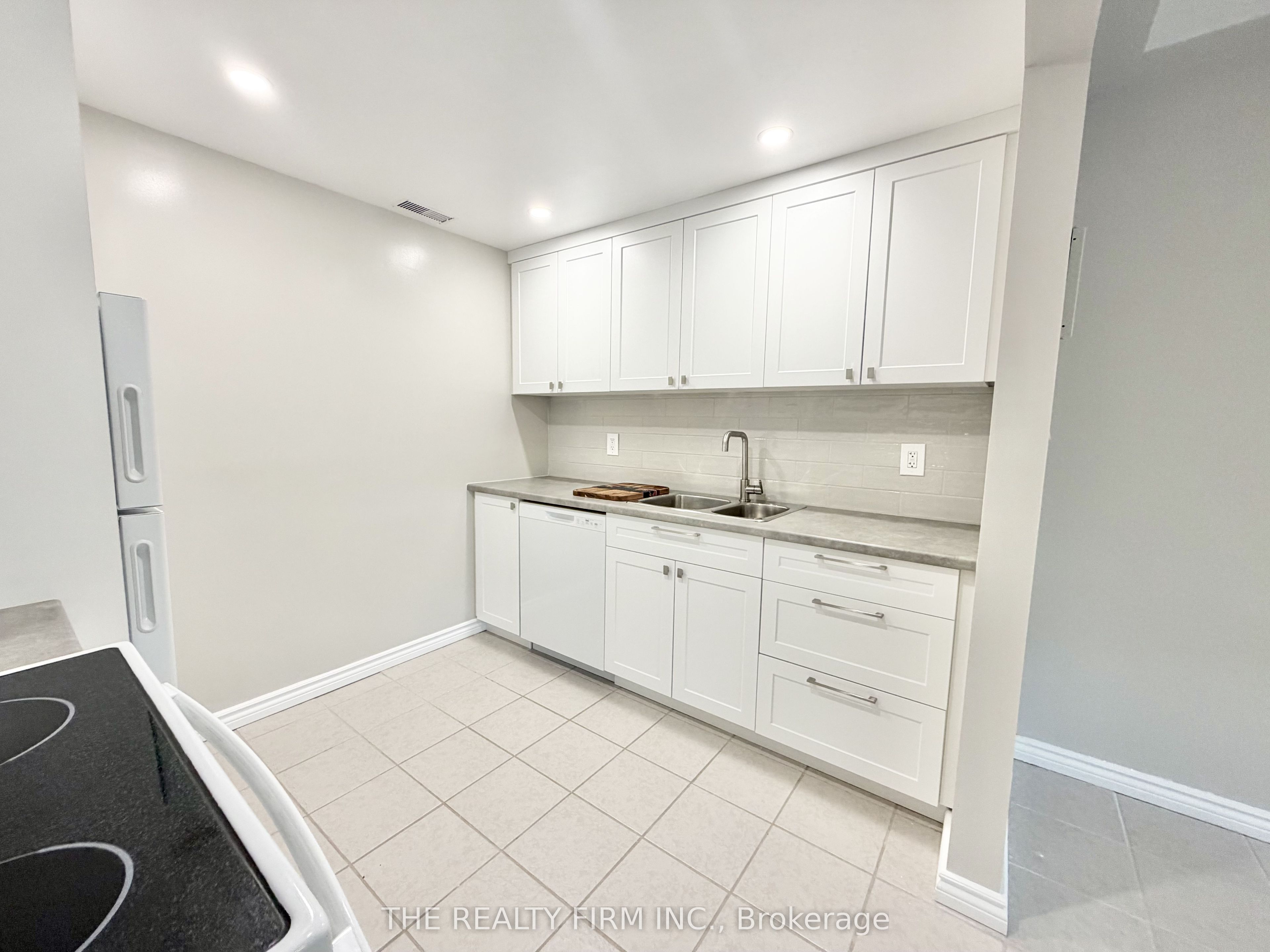 10 Beechwood Place 409 Property Photo 6
