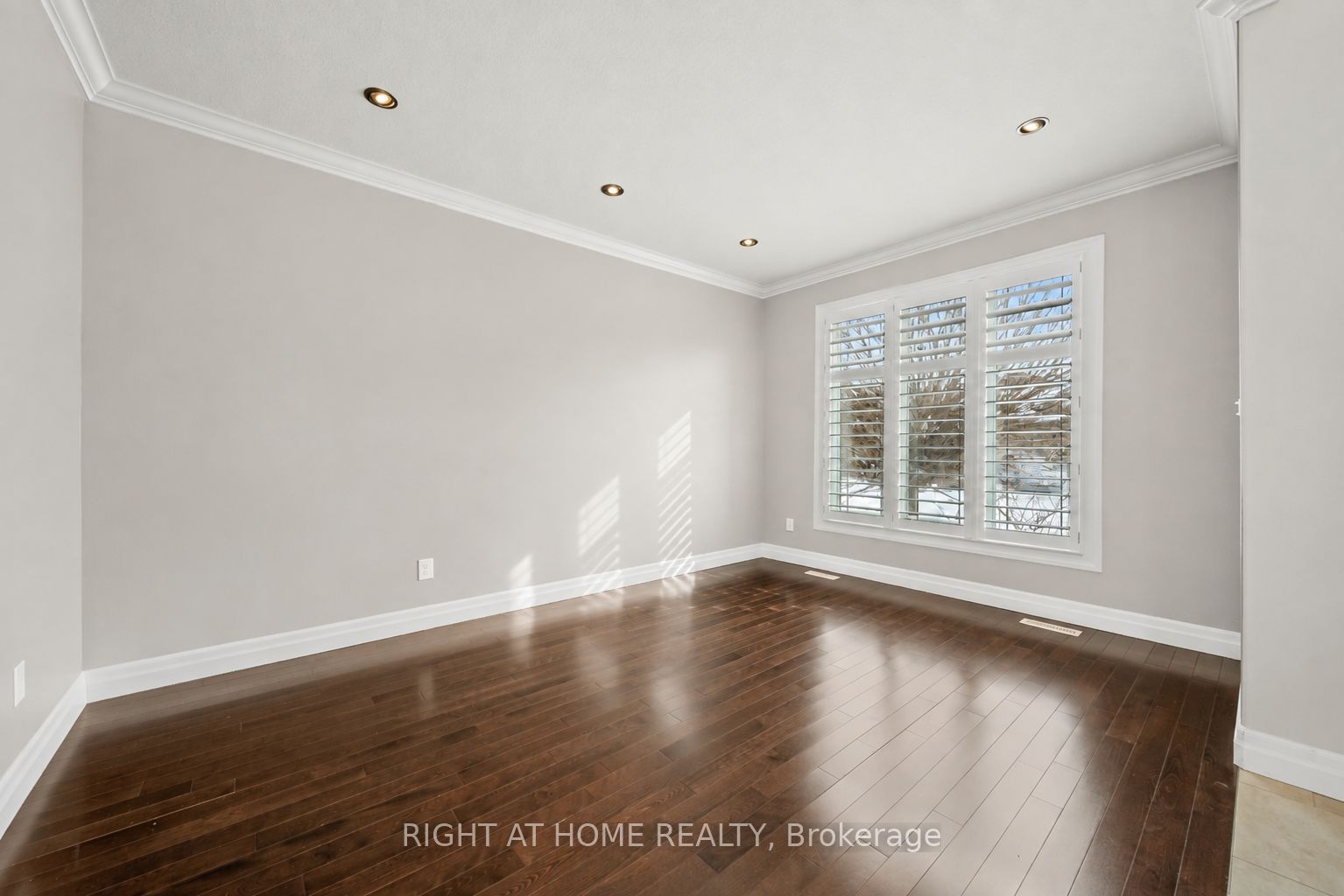 6540 Upper Canada Cross Property Photo 3