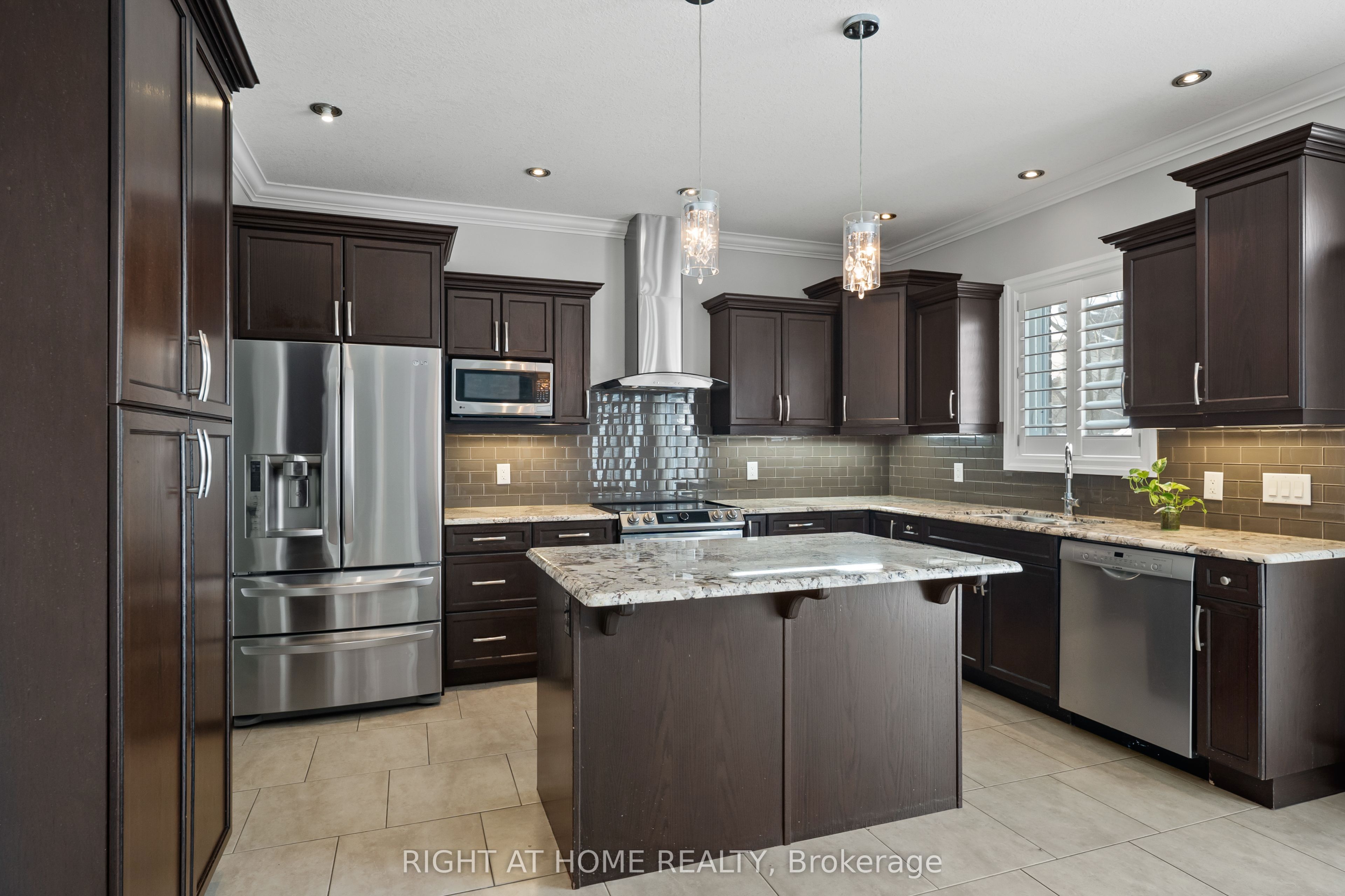 6540 Upper Canada Cross Property Photo 14