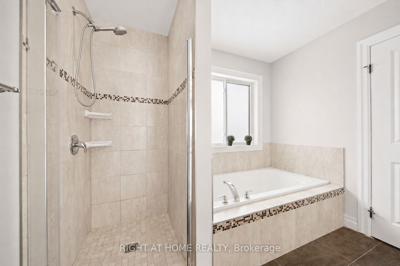 6540 Upper Canada Cross Property Photo 23