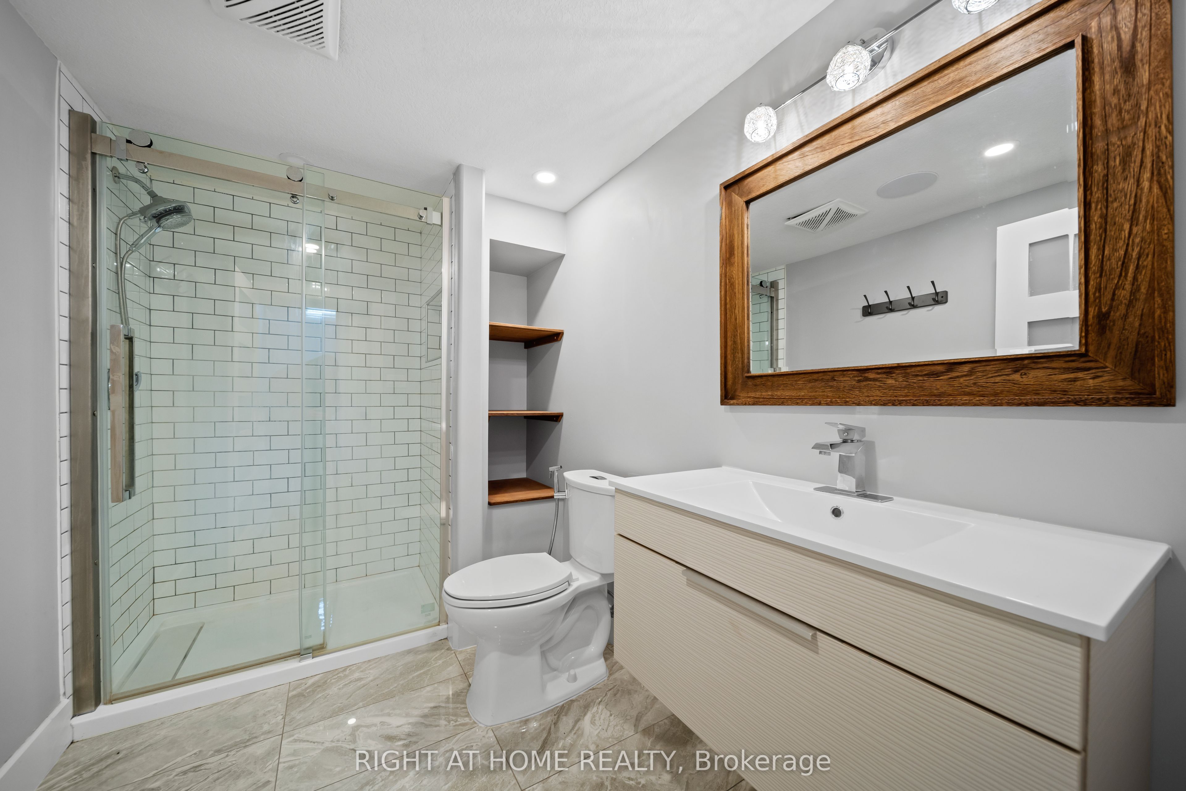 6540 Upper Canada Cross Property Photo 36