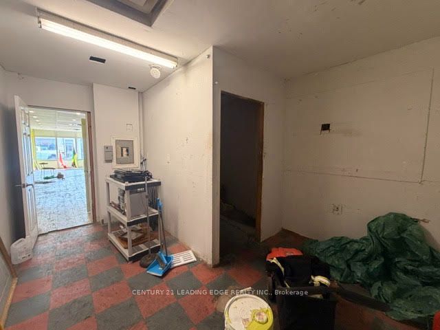 779 Barton Street E Property Photo 7
