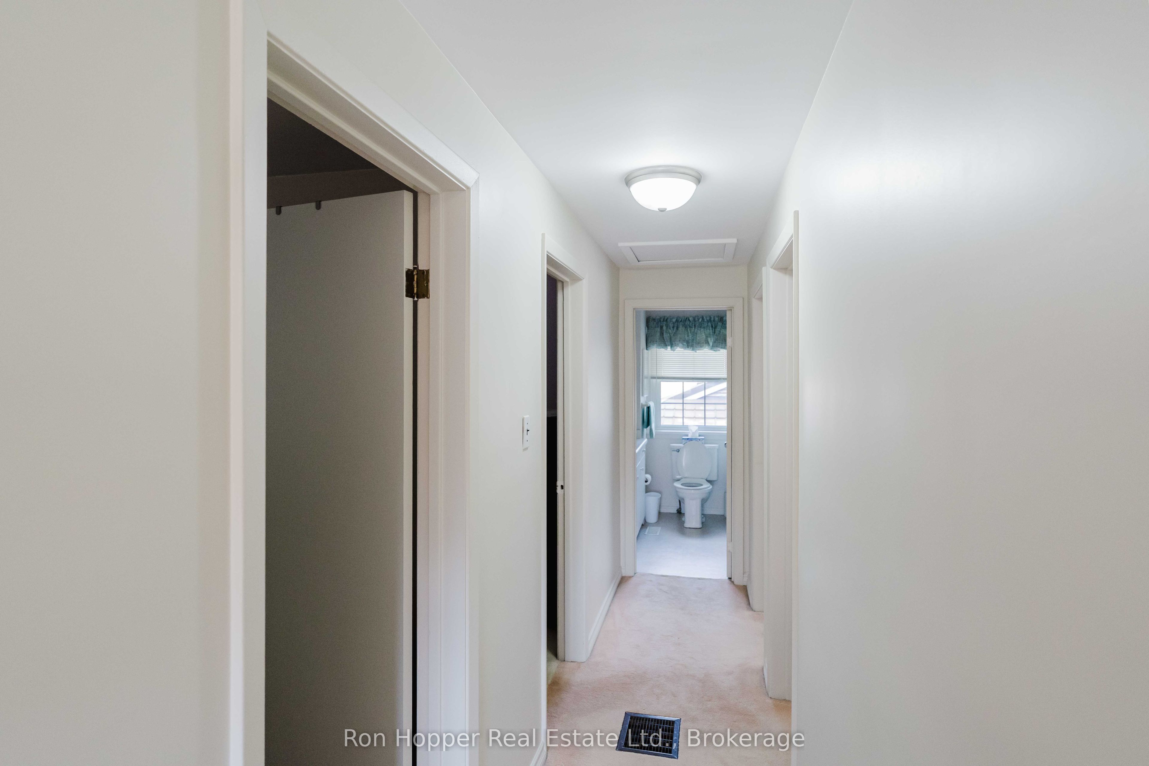 680 W 6th Avenue W Property Photo 19
