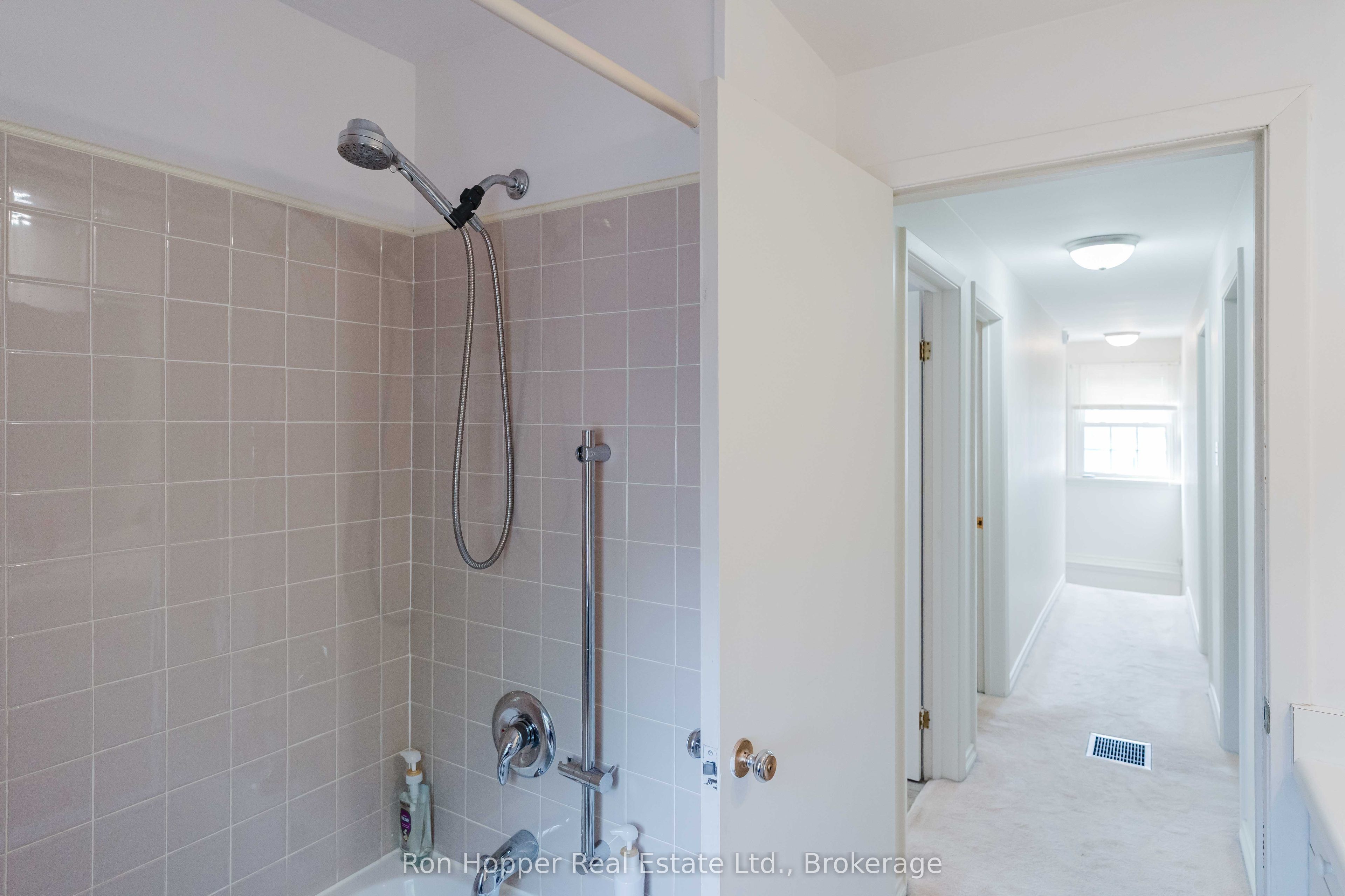 680 W 6th Avenue W Property Photo 21