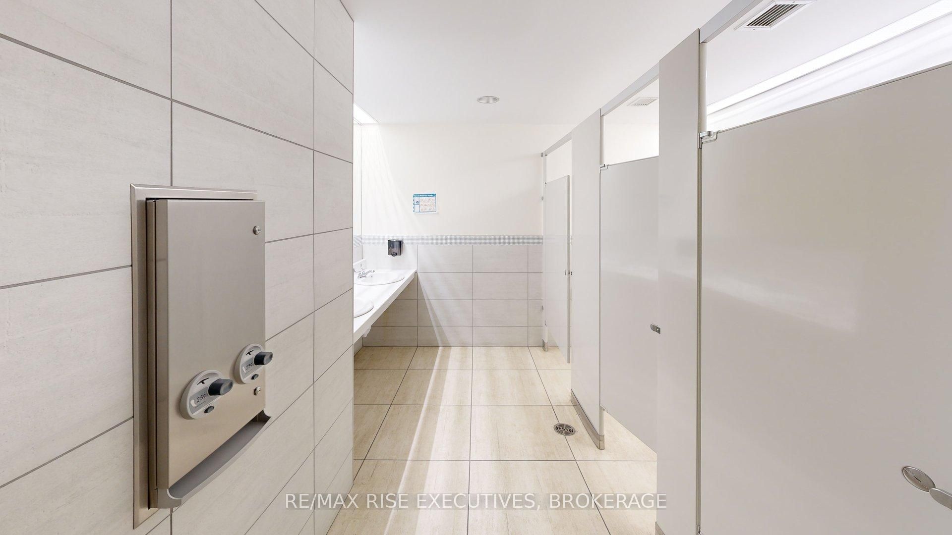 49 Place D' Armes 501 Property Photo 10