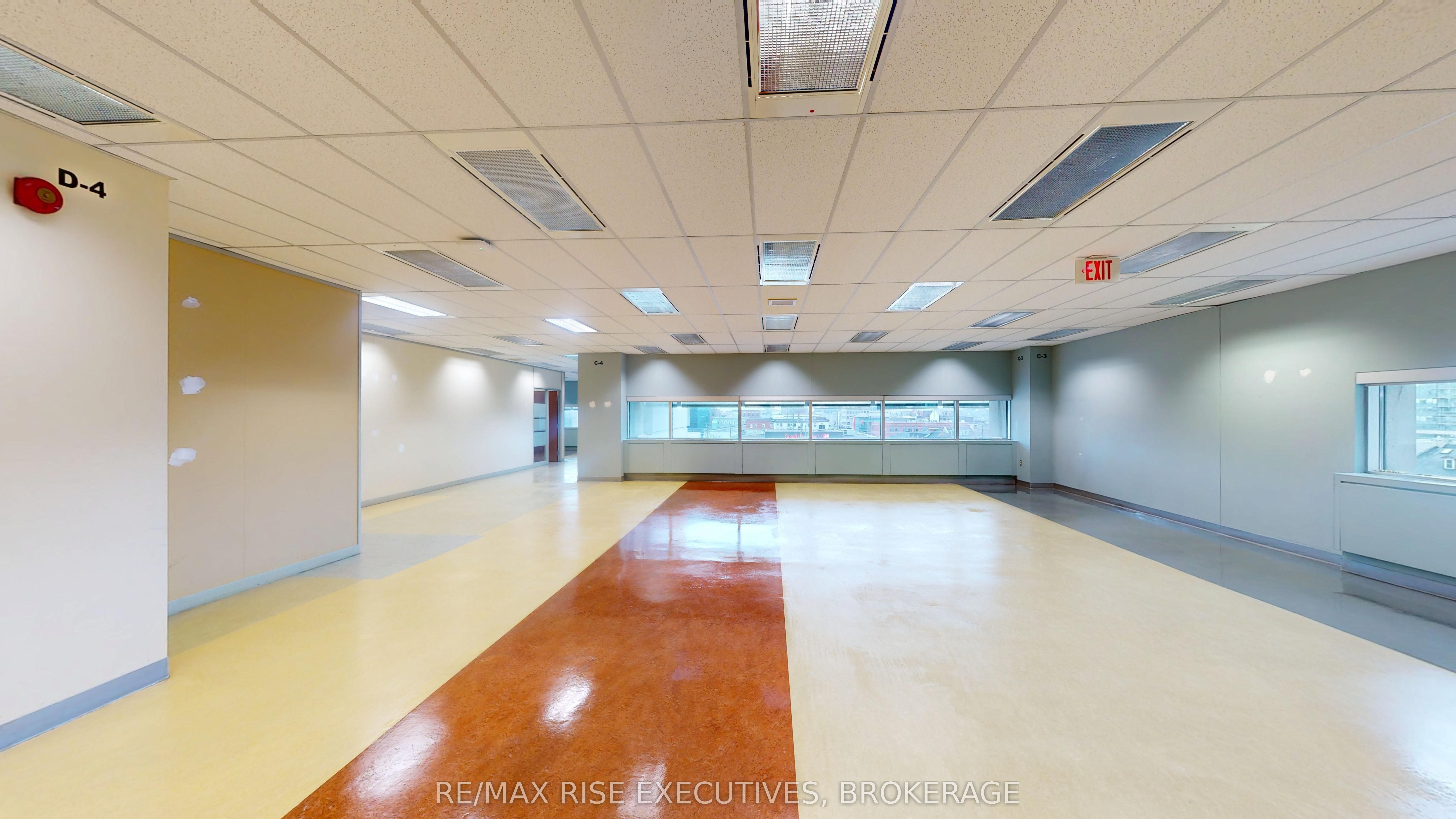 49 Place D' Armes 501 Property Photo 11