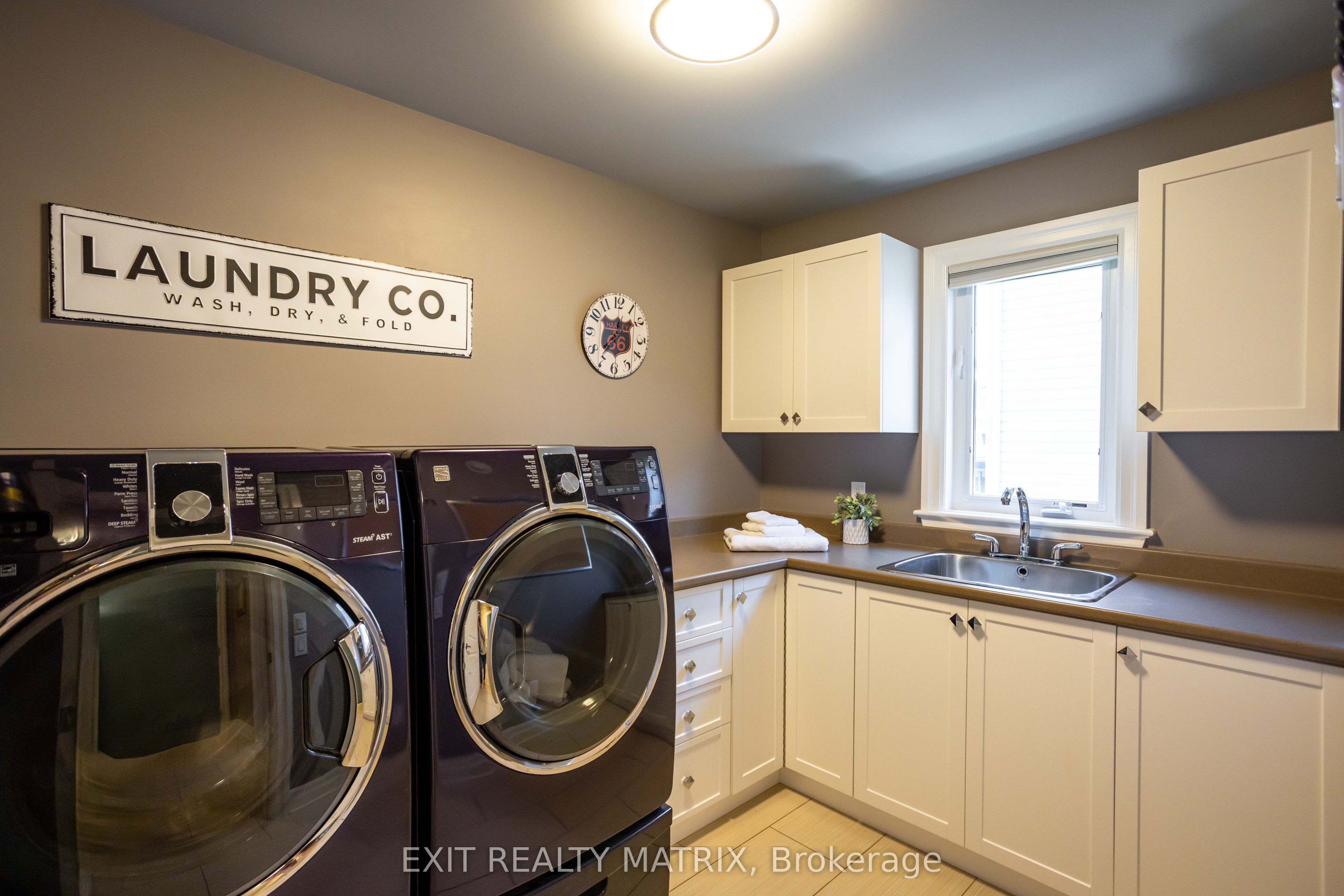 79 Radisson Drive Property Photo 6