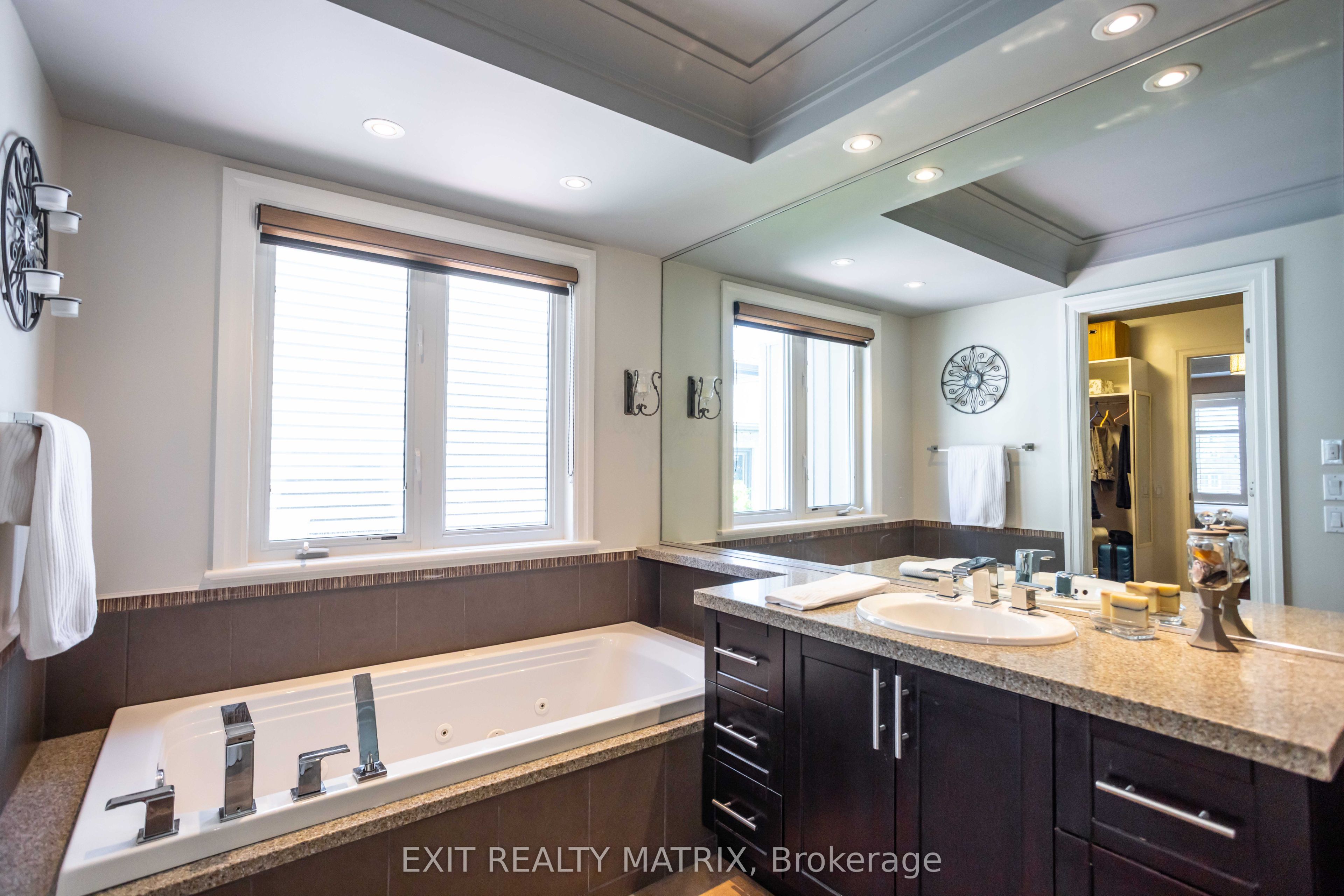 79 Radisson Drive Property Photo 28