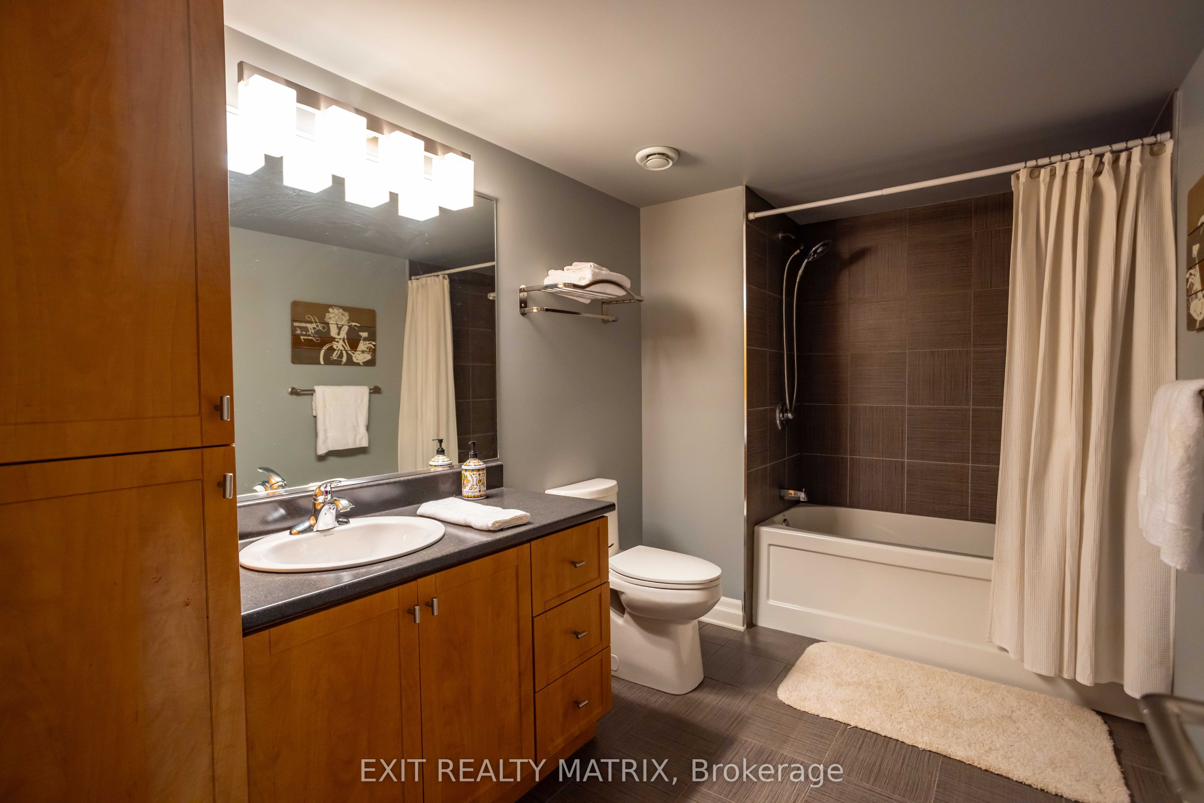 79 Radisson Drive Property Photo 39