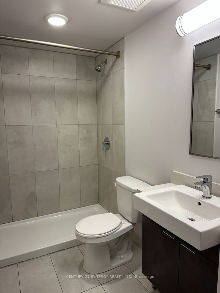 105 Champagne Avenue S 2109 Property Photo 18