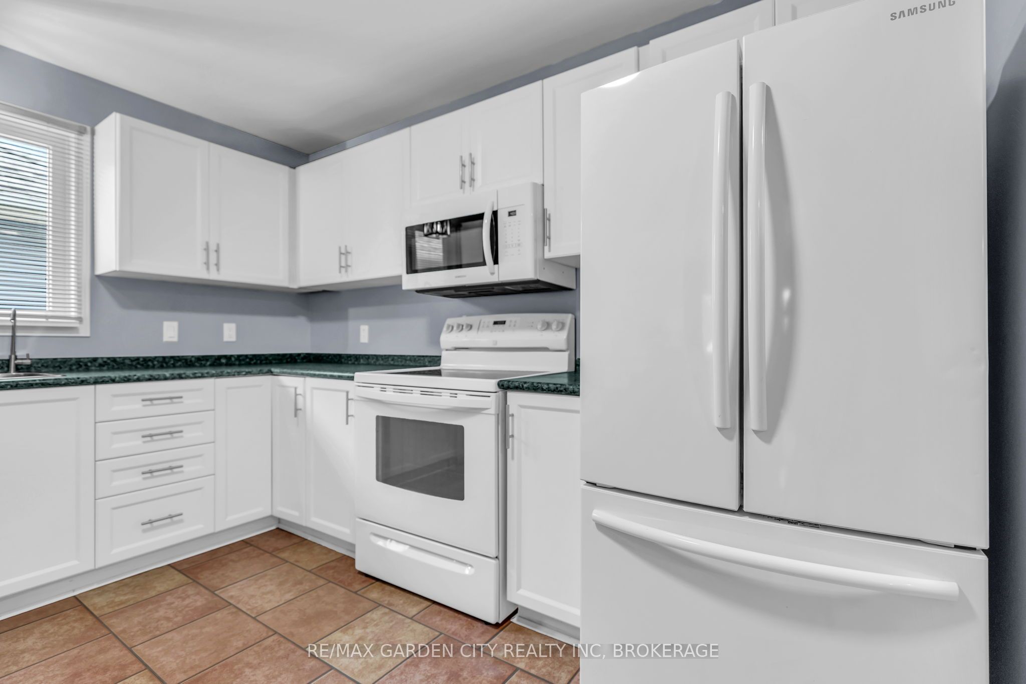 80 Beckett Boulevard Property Photo 10