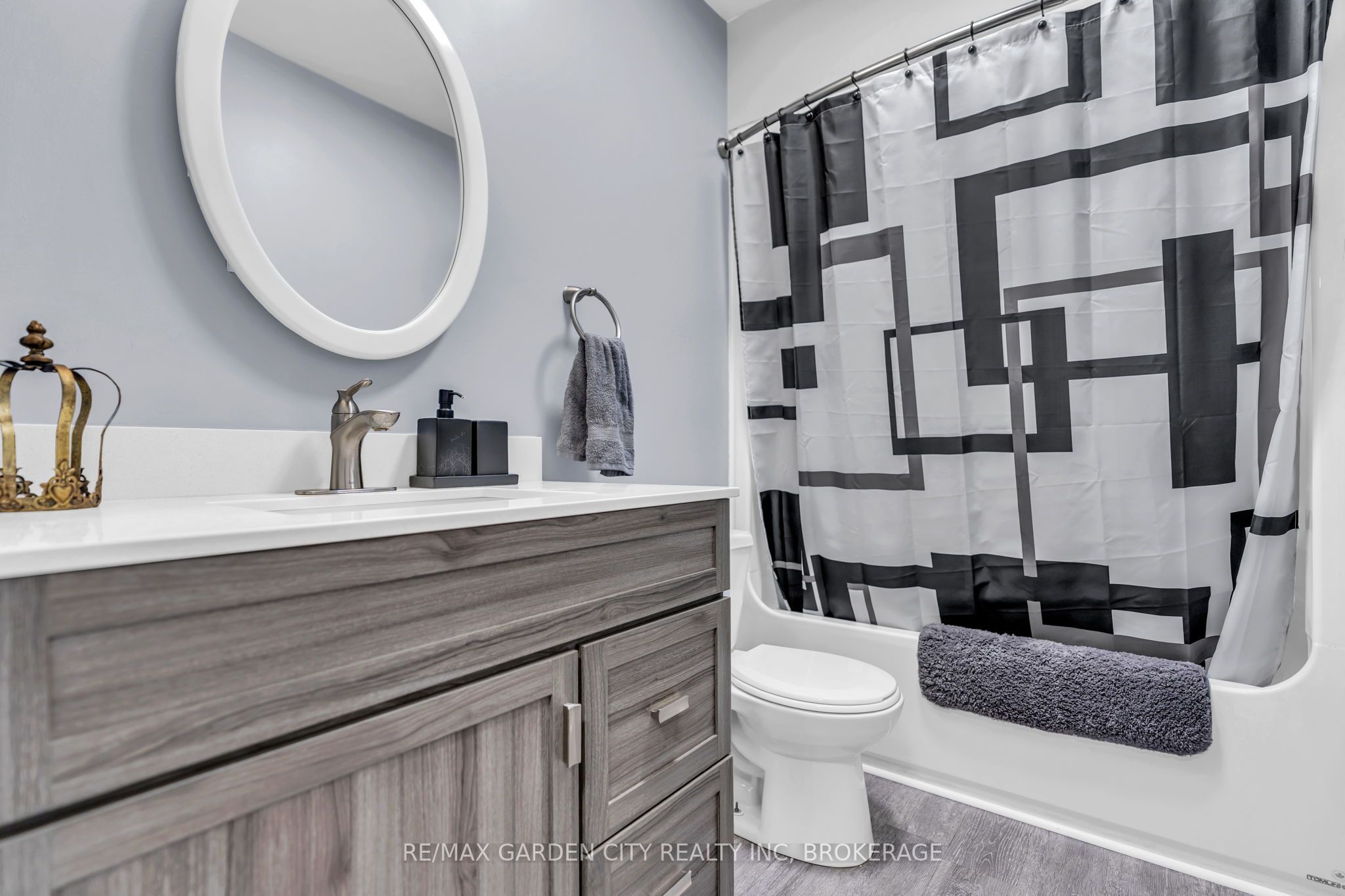 80 Beckett Boulevard Property Photo 20