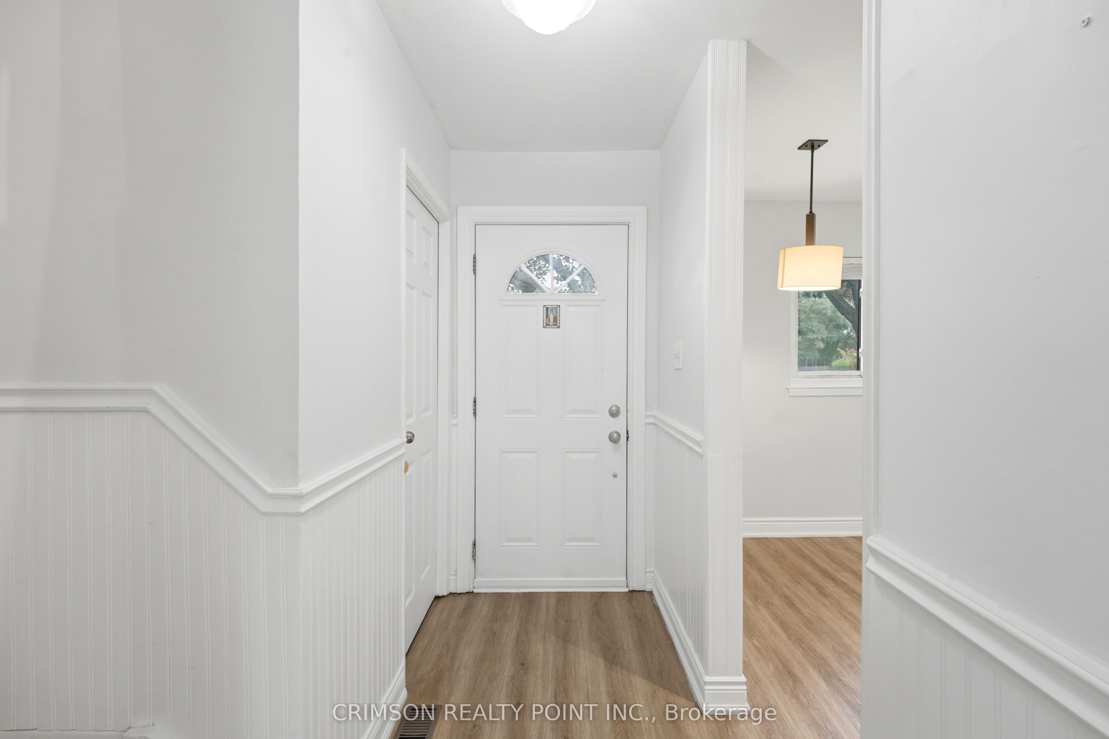 1350 Garth Street 77 Property Photo 2
