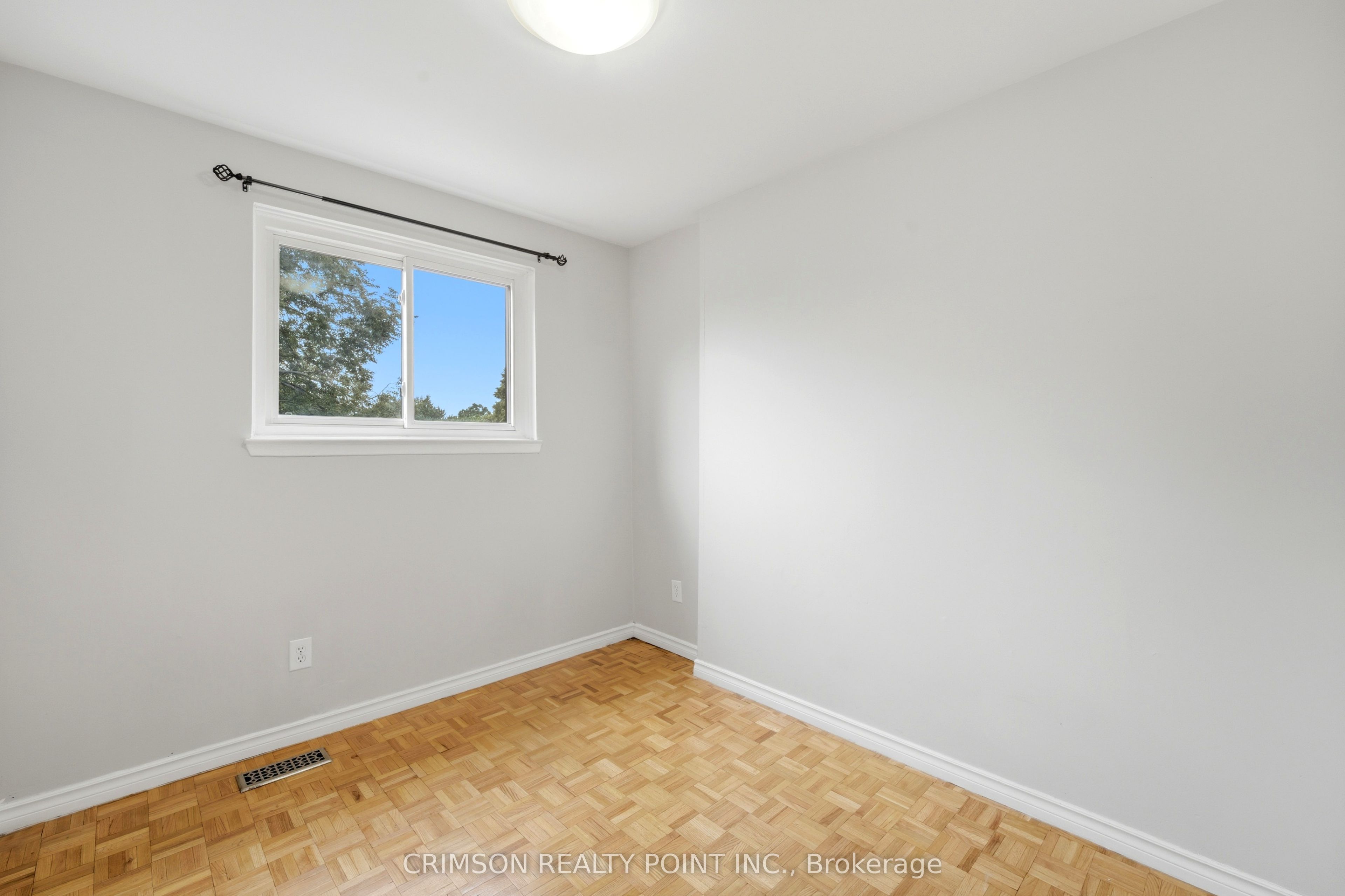 1350 Garth Street 77 Property Photo 17