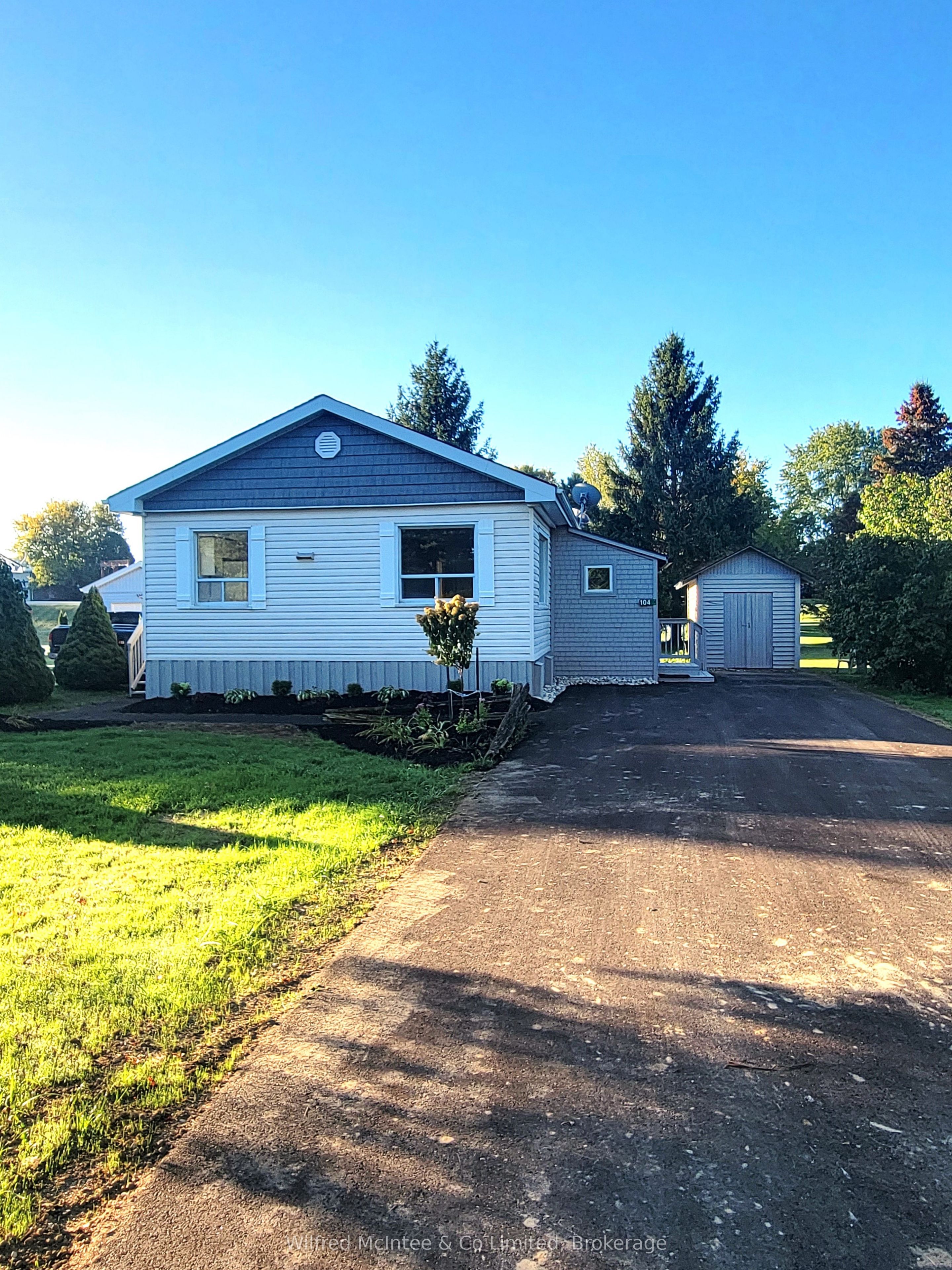 104 Meadows Drive Property Photo 1