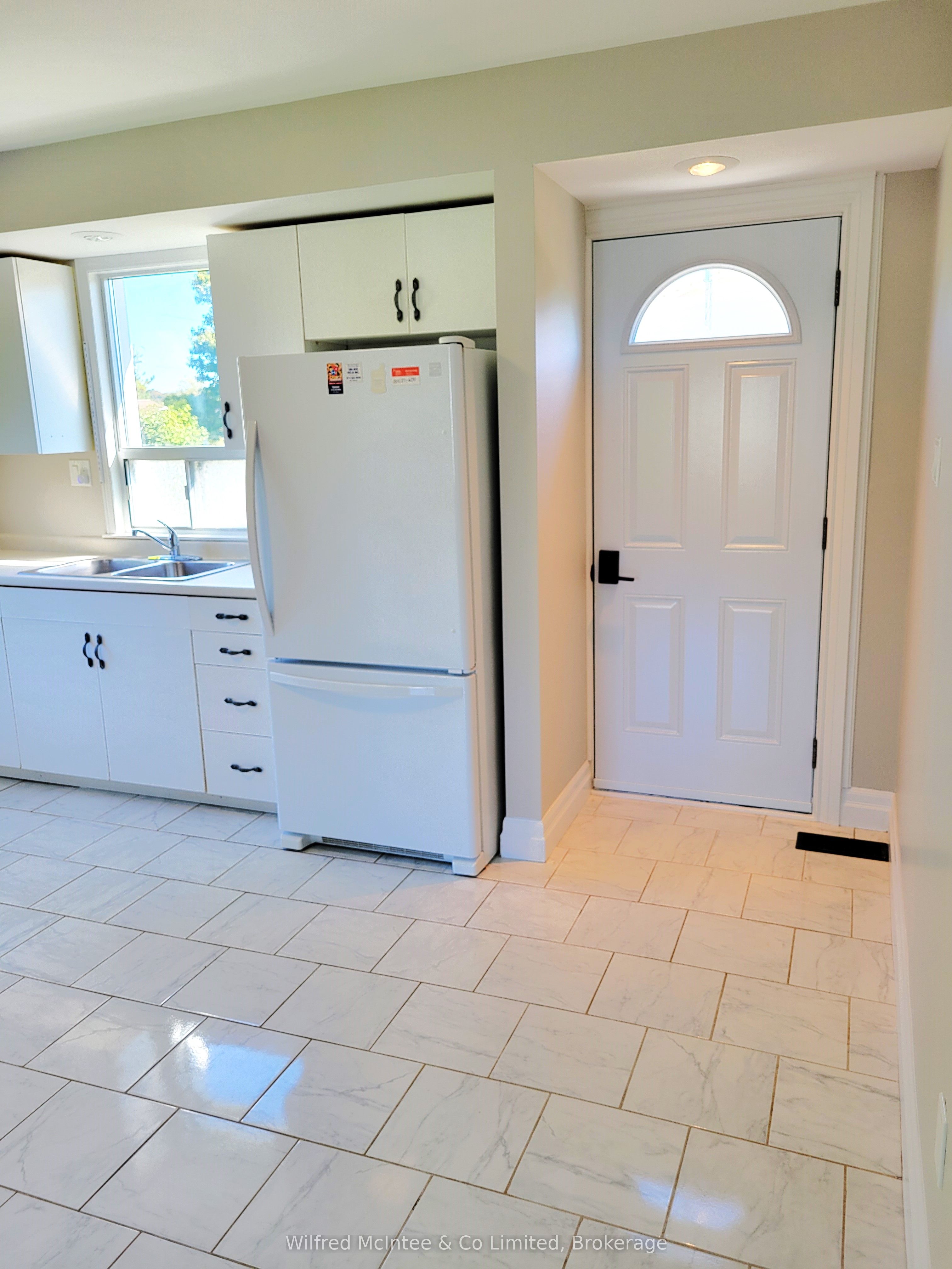 104 Meadows Drive Property Photo 8