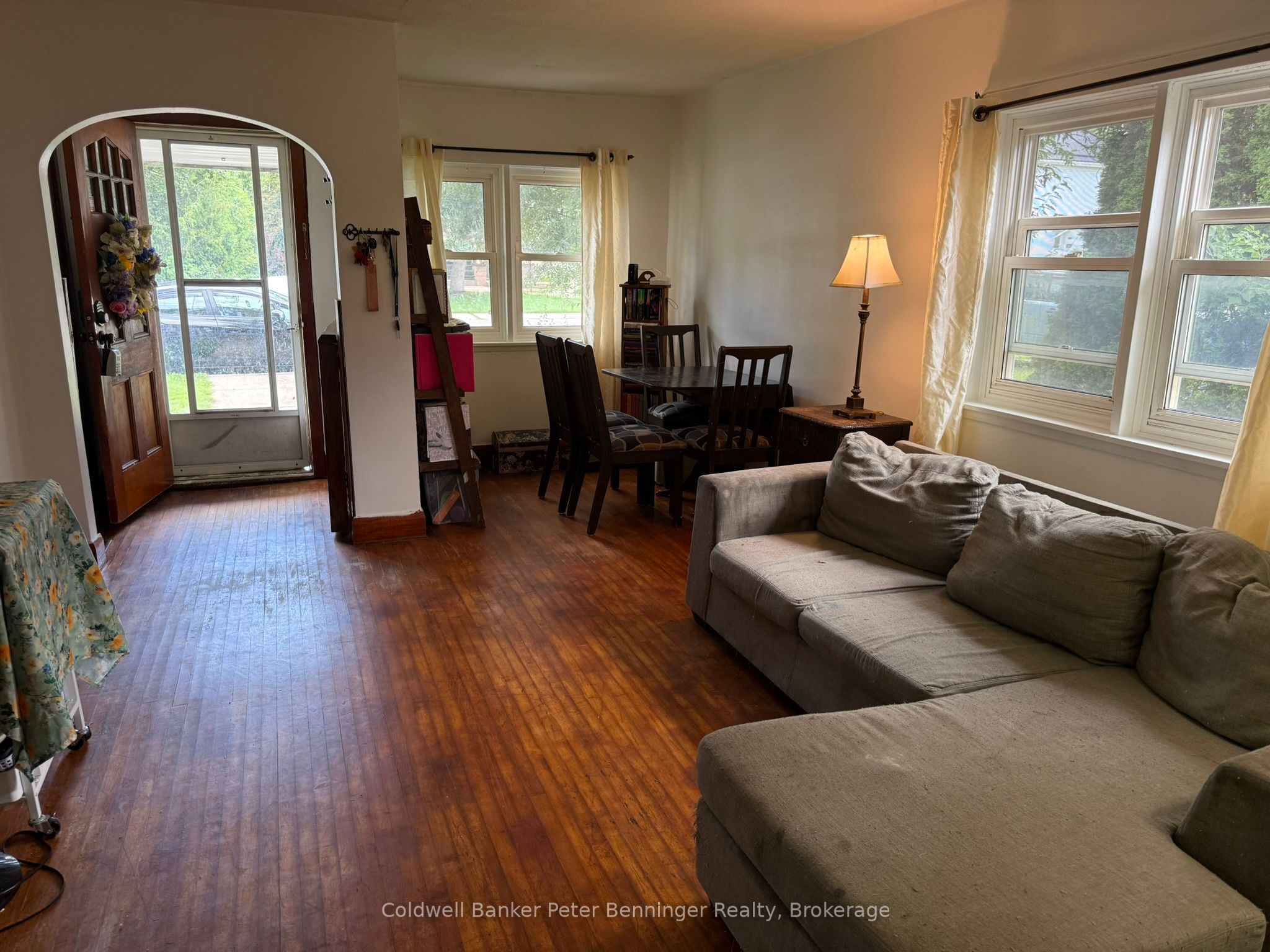 552 11th Avenue Property Photo 3