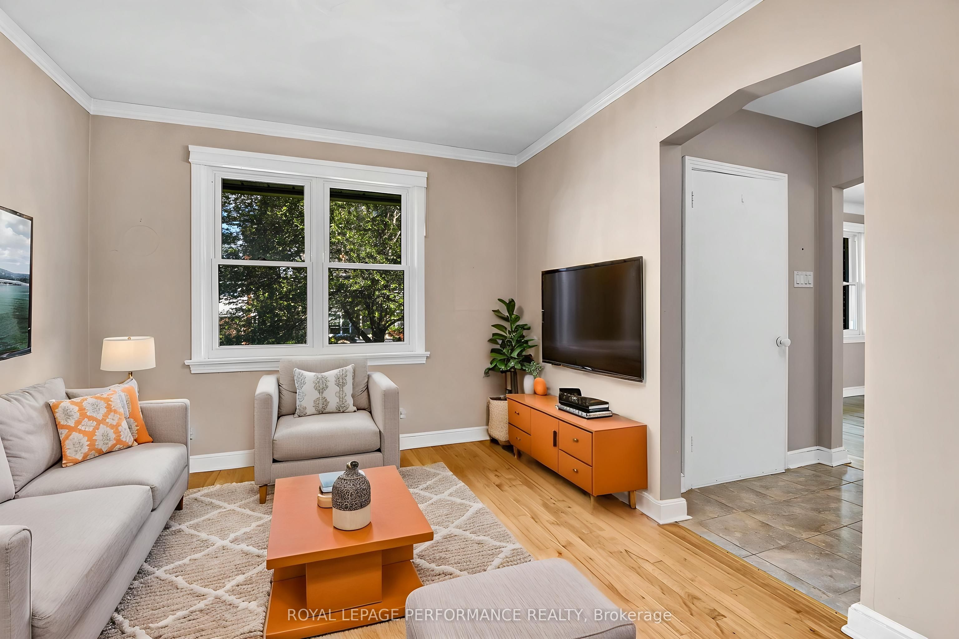 166 Winther Avenue Property Photo 11
