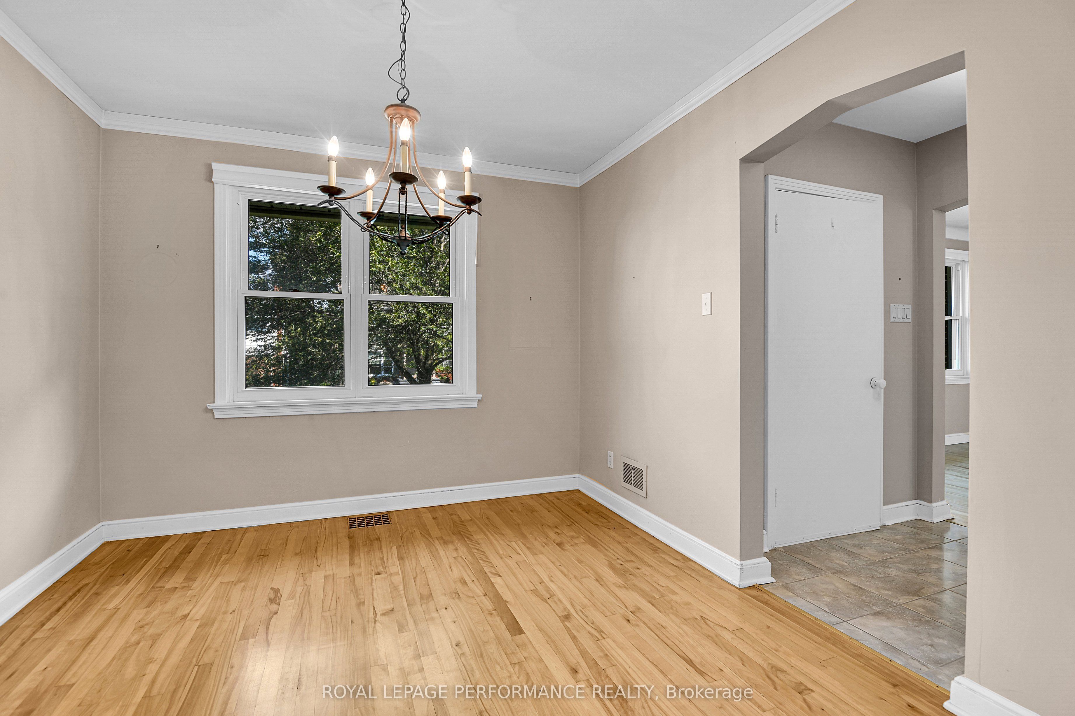 166 Winther Avenue Property Photo 12
