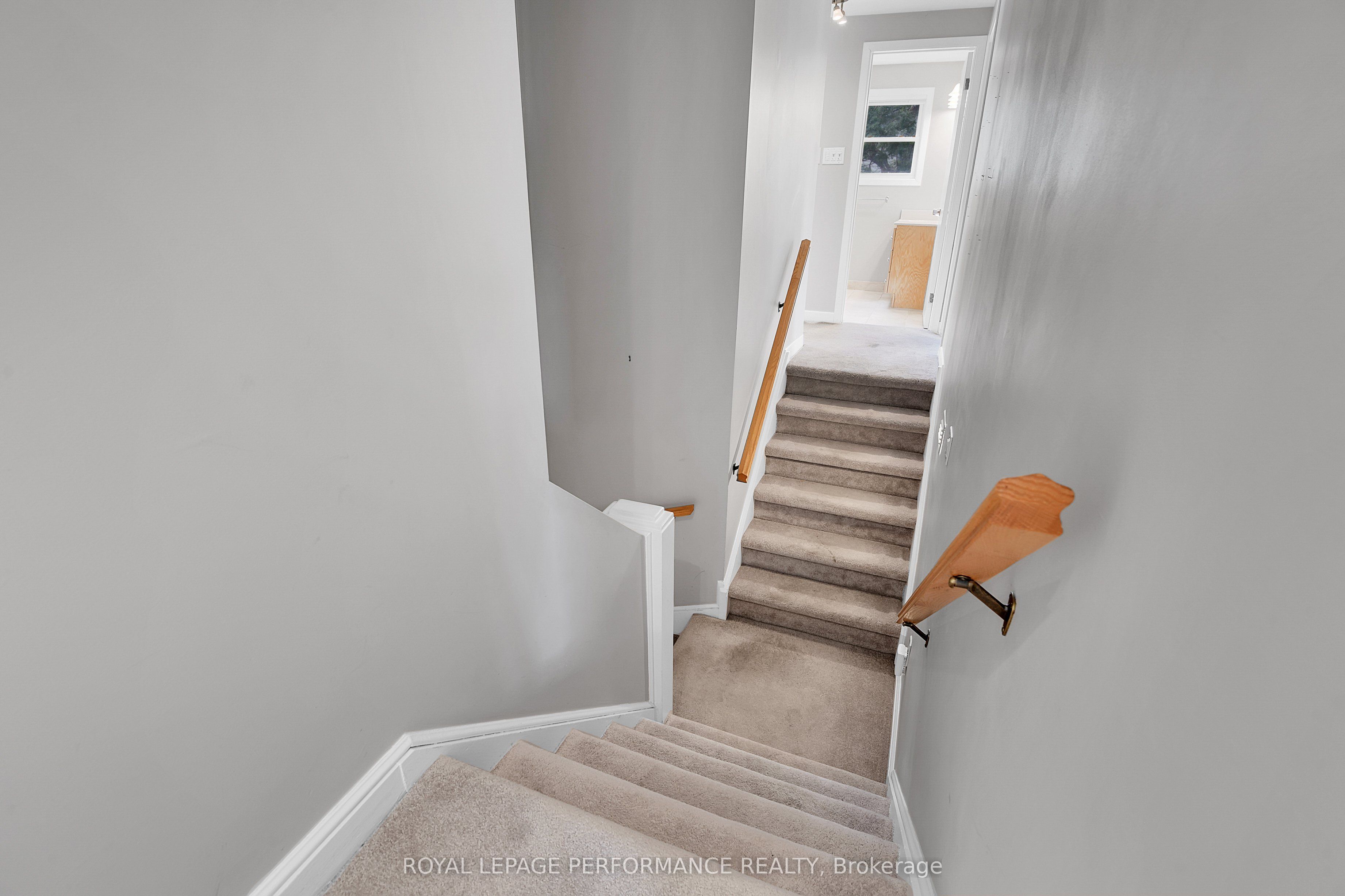 166 Winther Avenue Property Photo 16