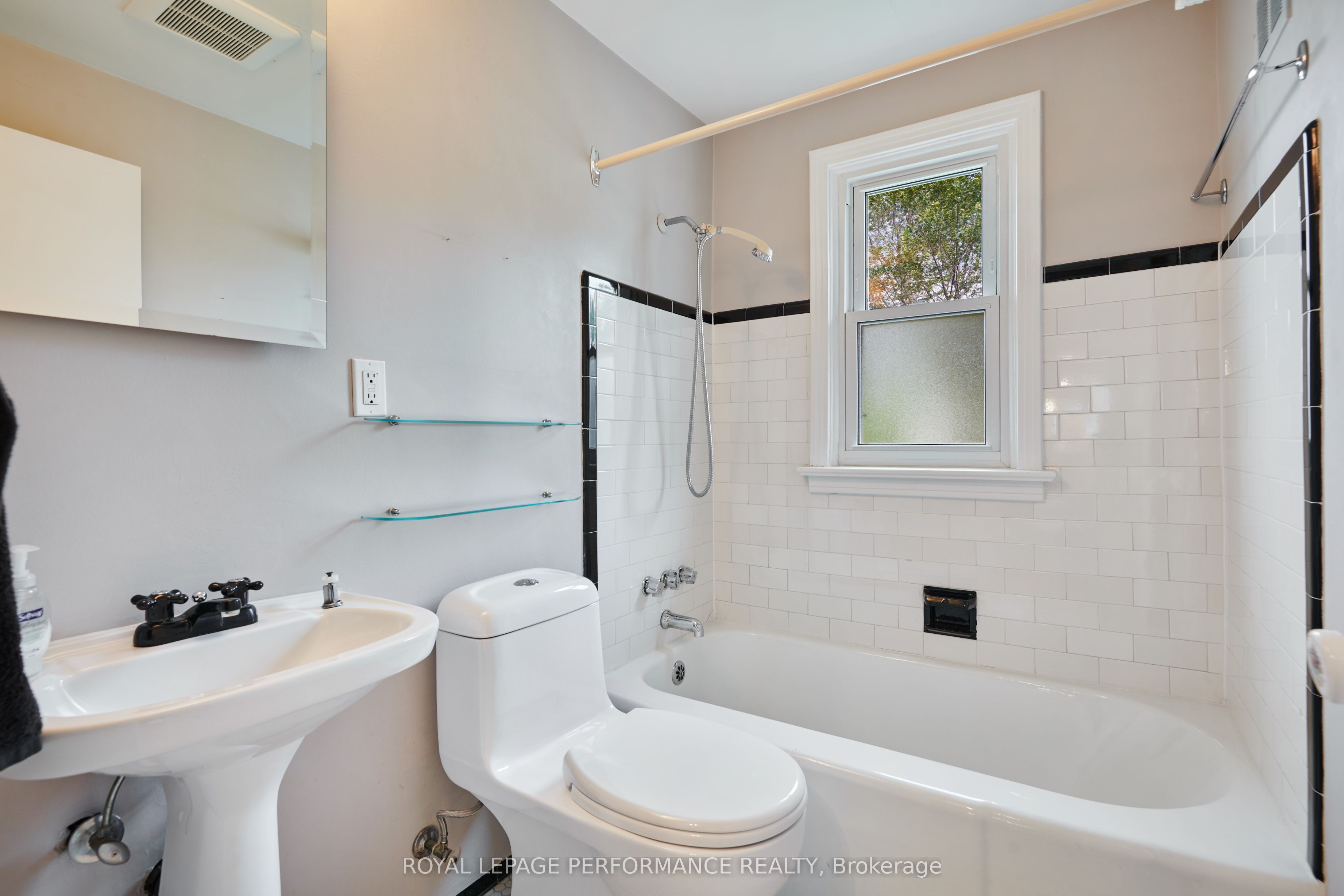 166 Winther Avenue Property Photo 27