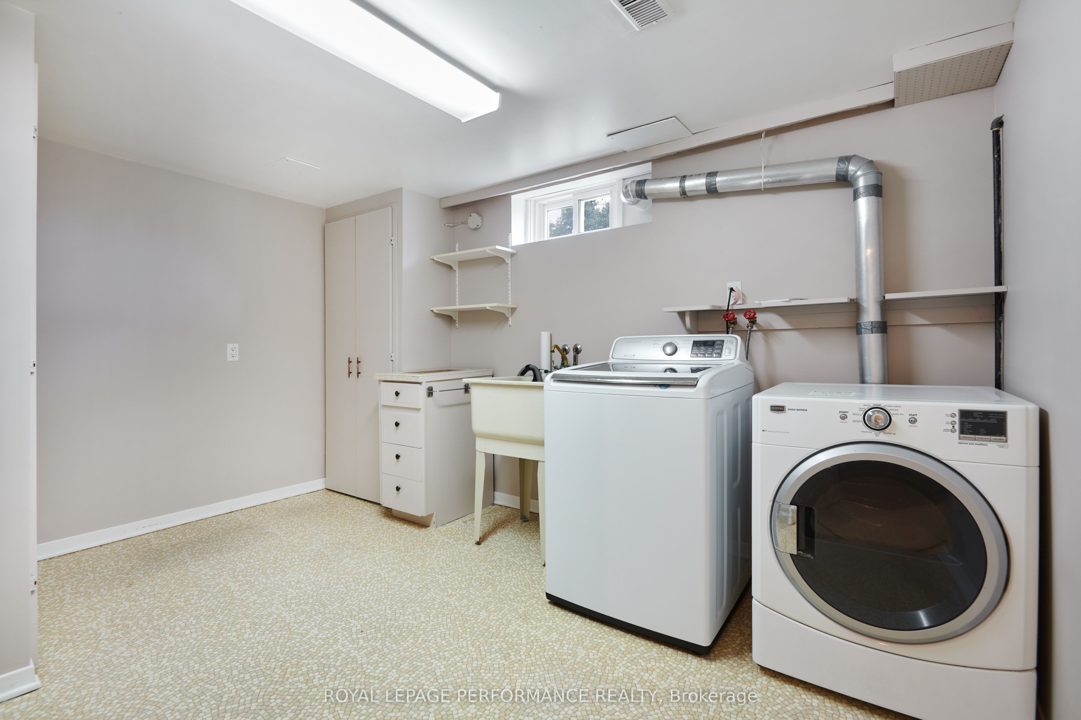 166 Winther Avenue Property Photo 32
