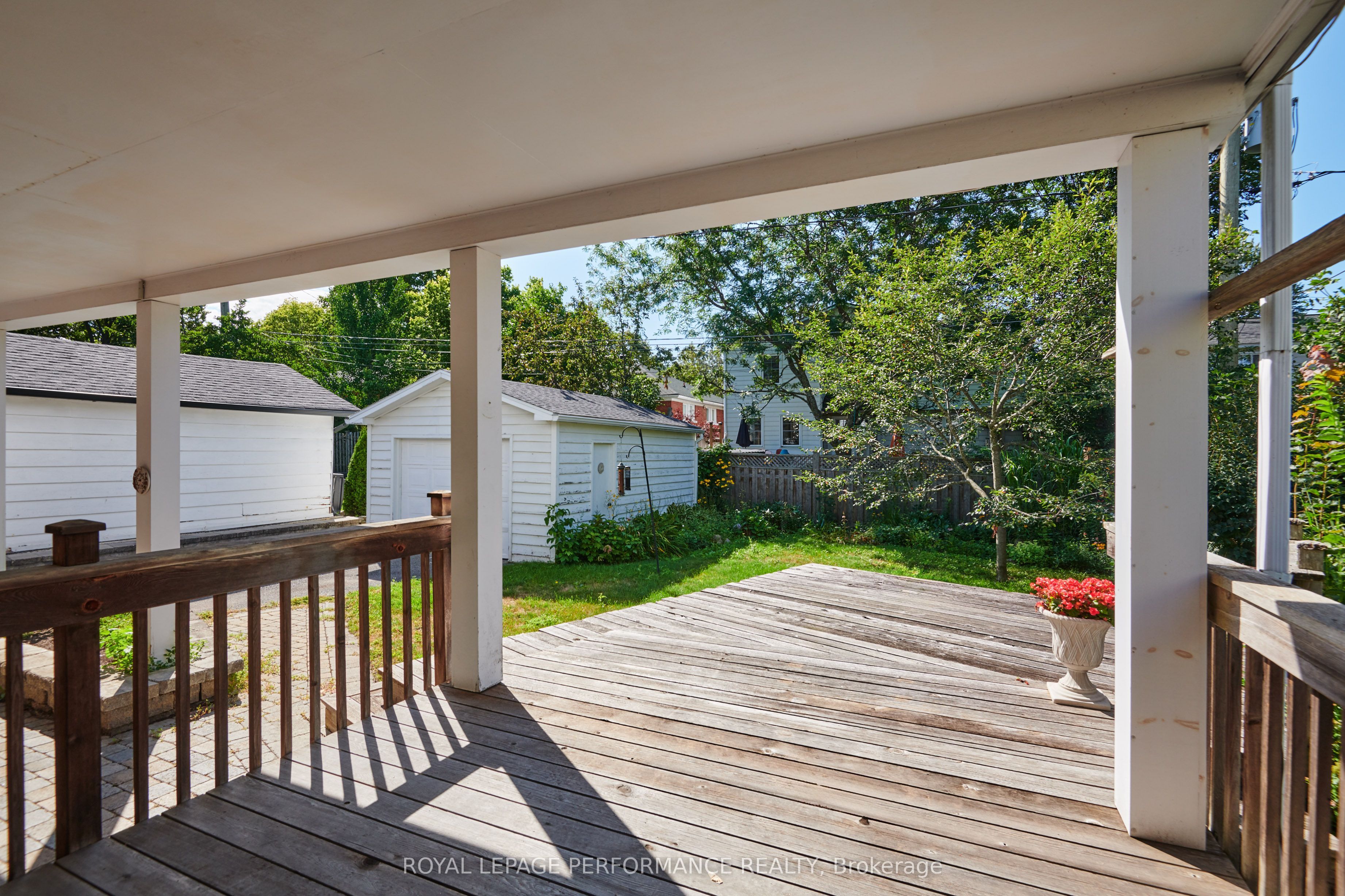 166 Winther Avenue Property Photo 38