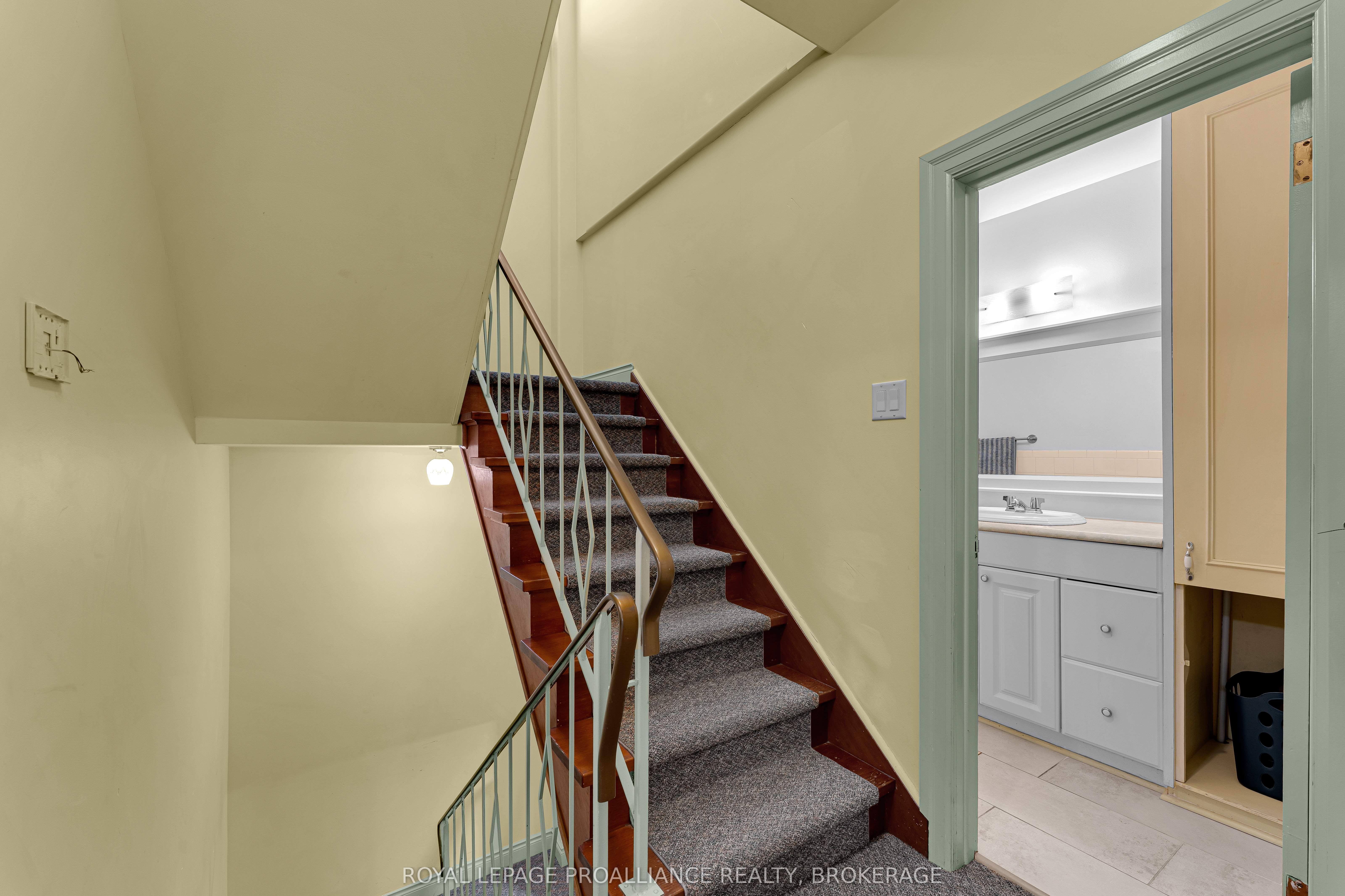 153-155 Brock Street Property Photo 11