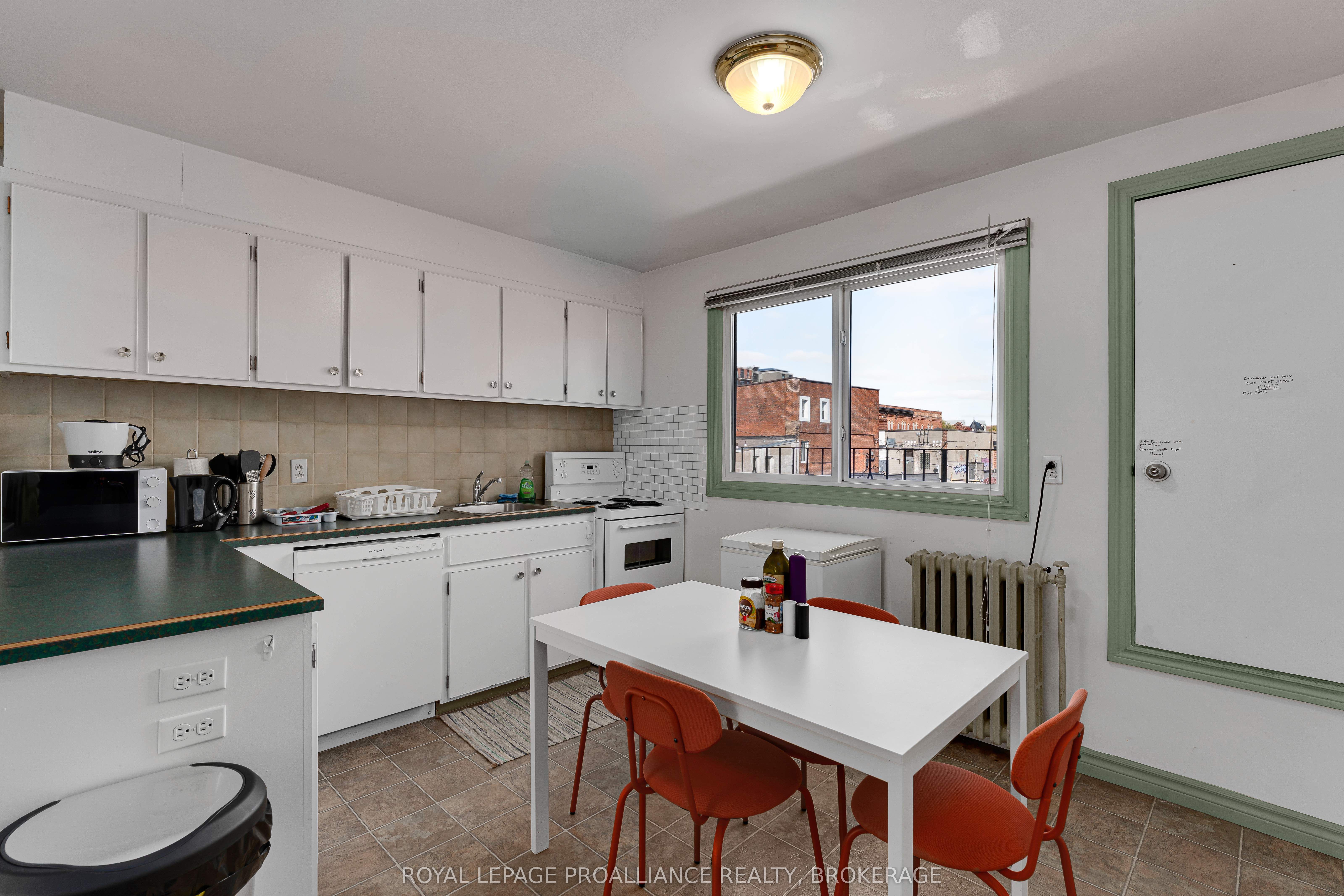 153-155 Brock Street Property Photo 27