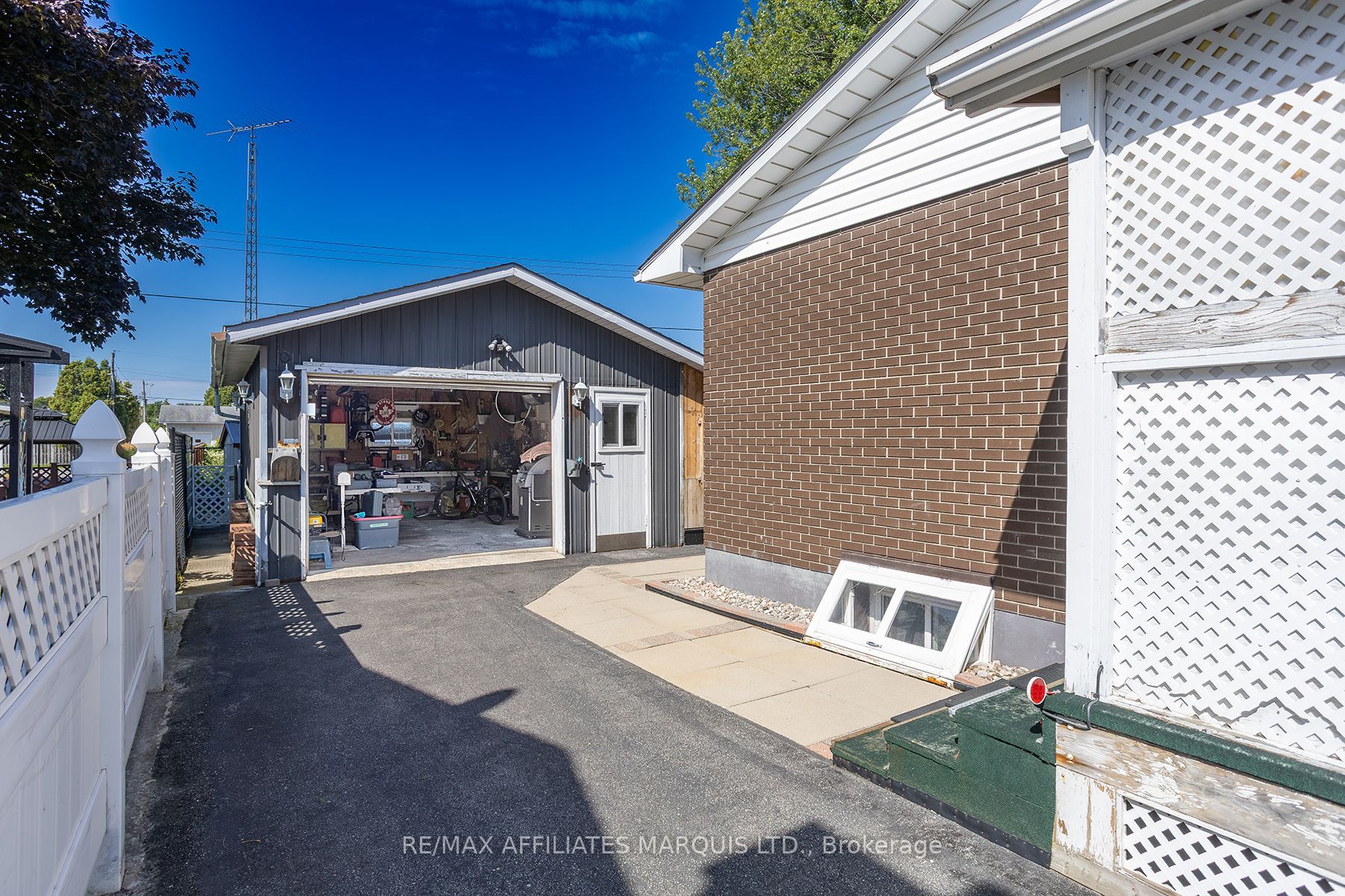 19 Orchard Way Property Photo 8