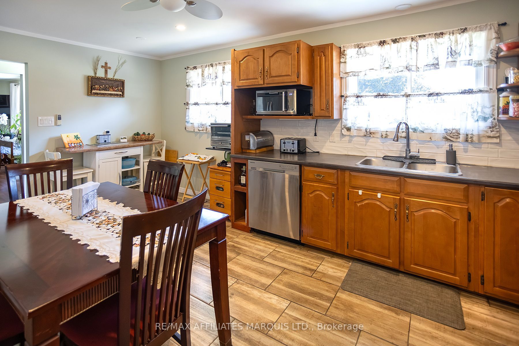 19 Orchard Way Property Photo 18