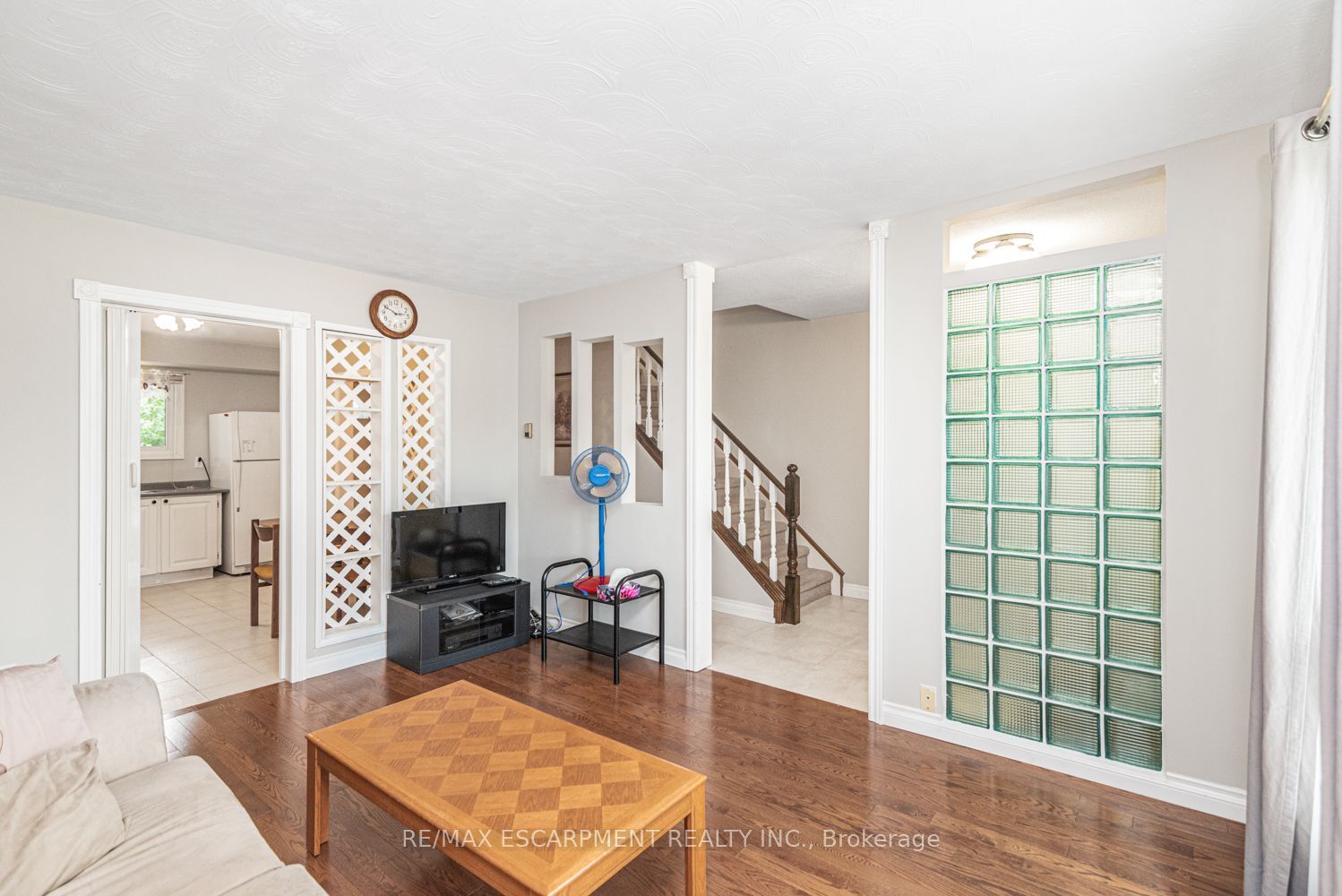 28 Riverdale Drive Property Photo 5