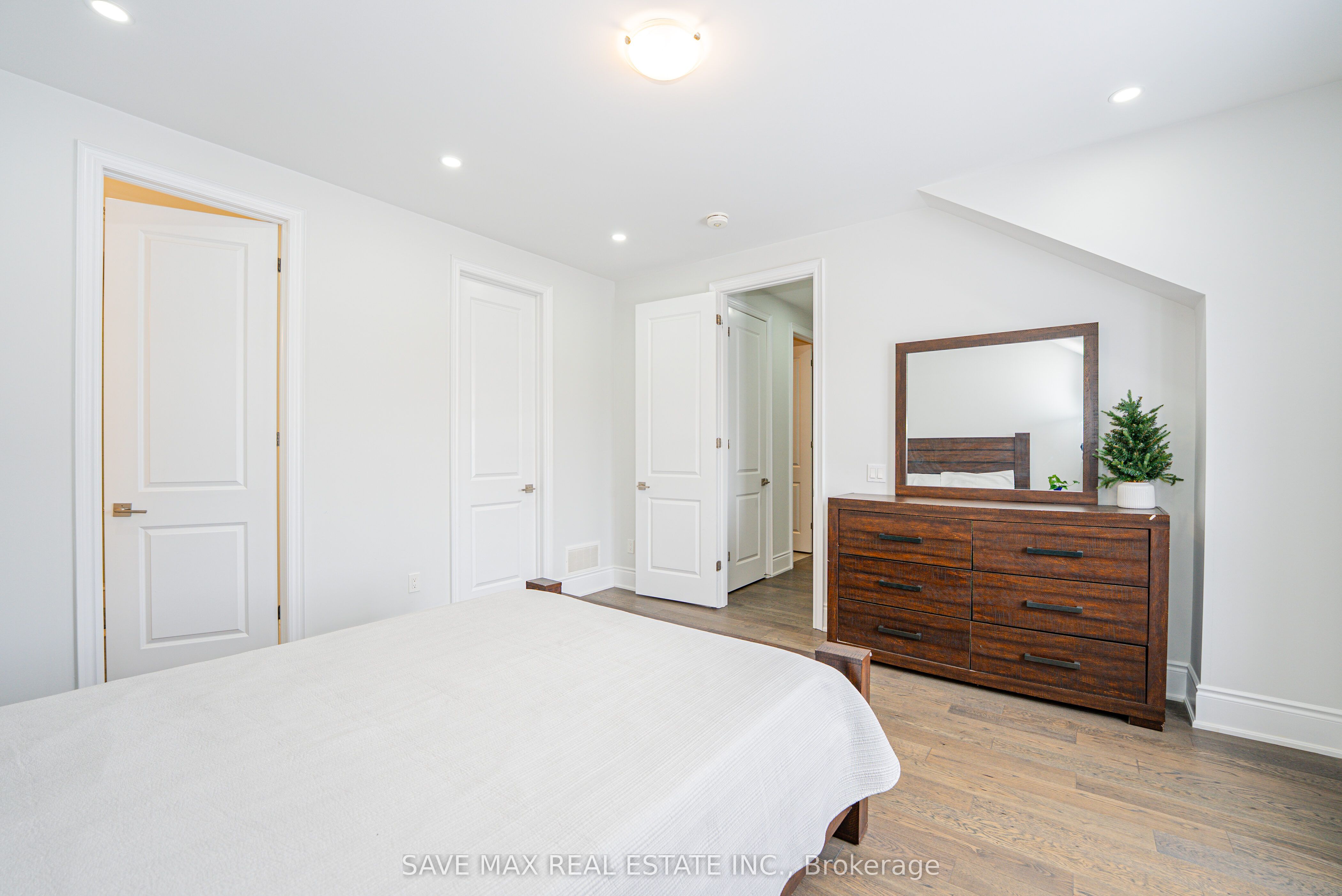 446 Woodsworth Terrace Property Photo 39