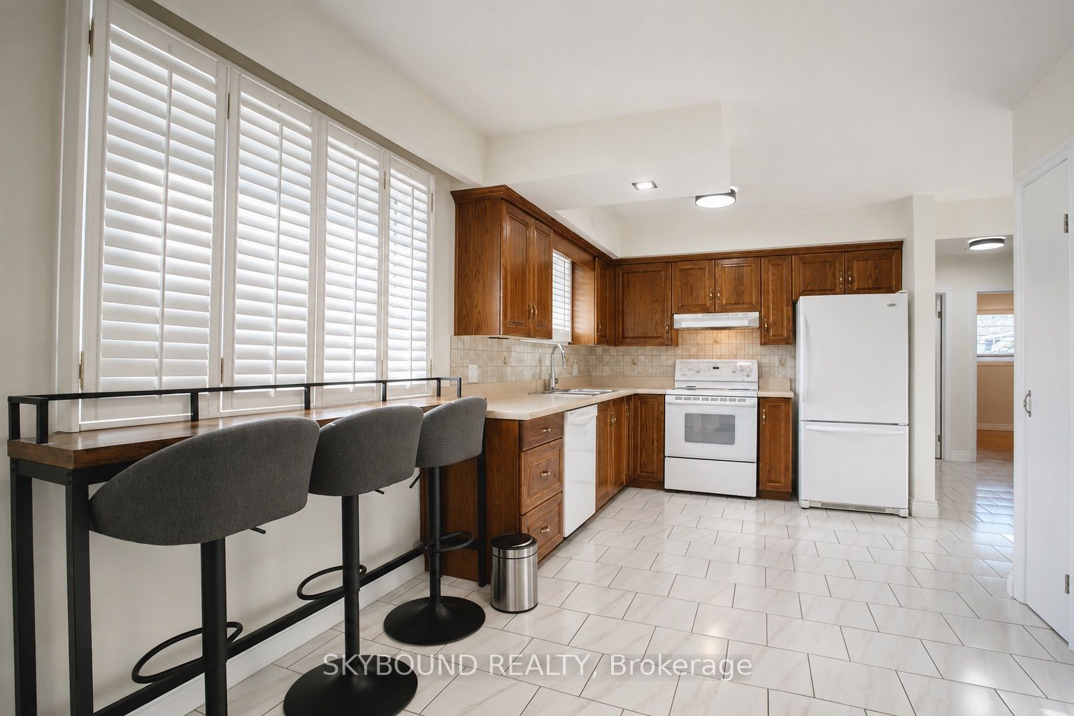 X13684660 Property Photo 4