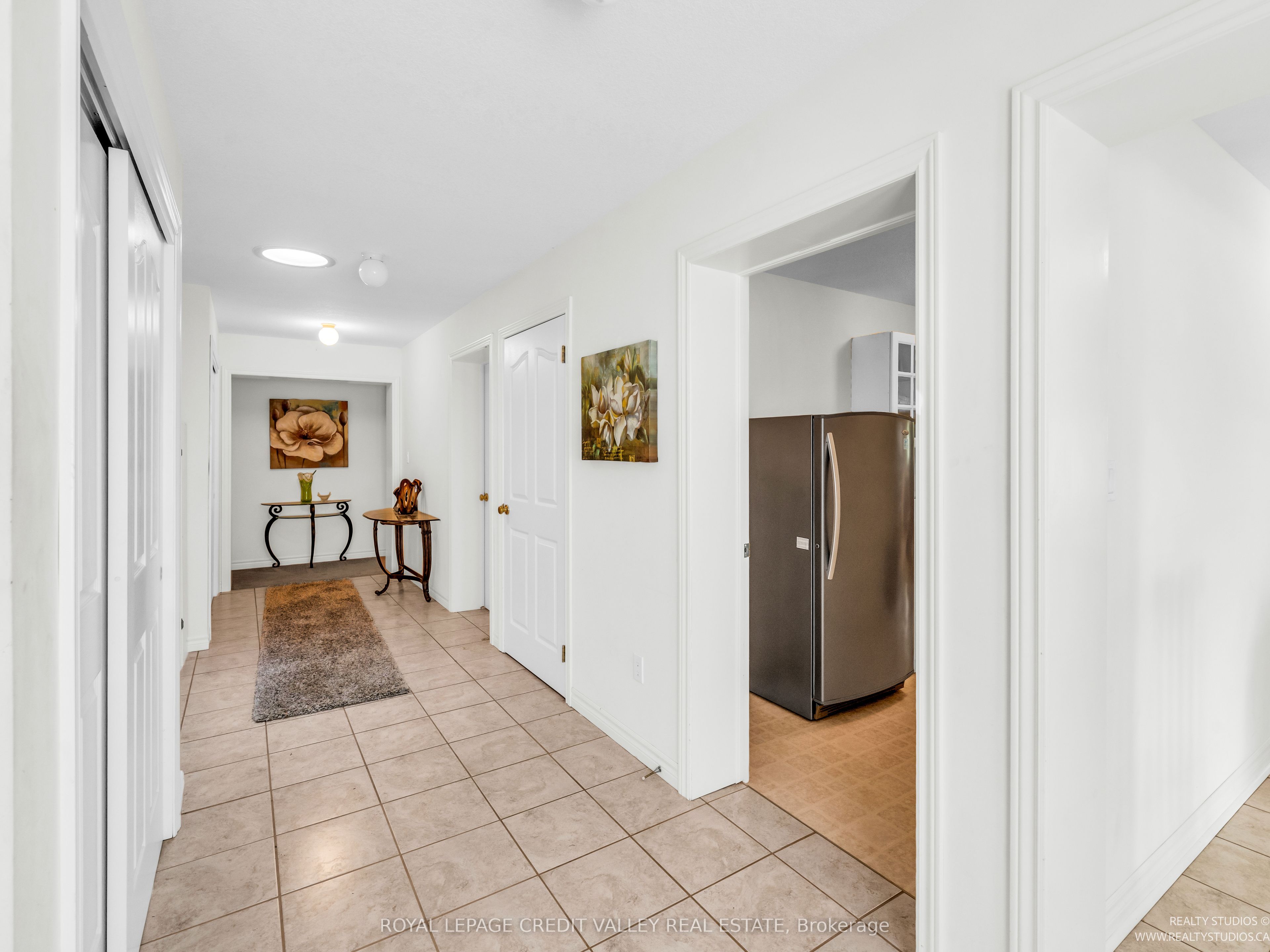295146 8th Line W Property Photo 3