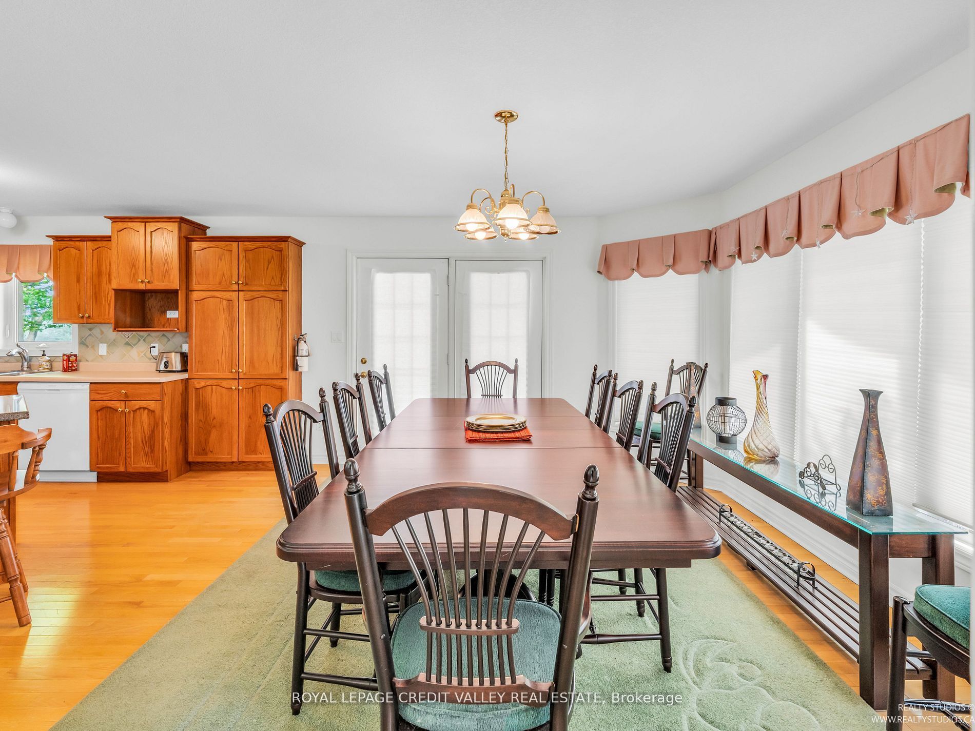 295146 8th Line W Property Photo 7