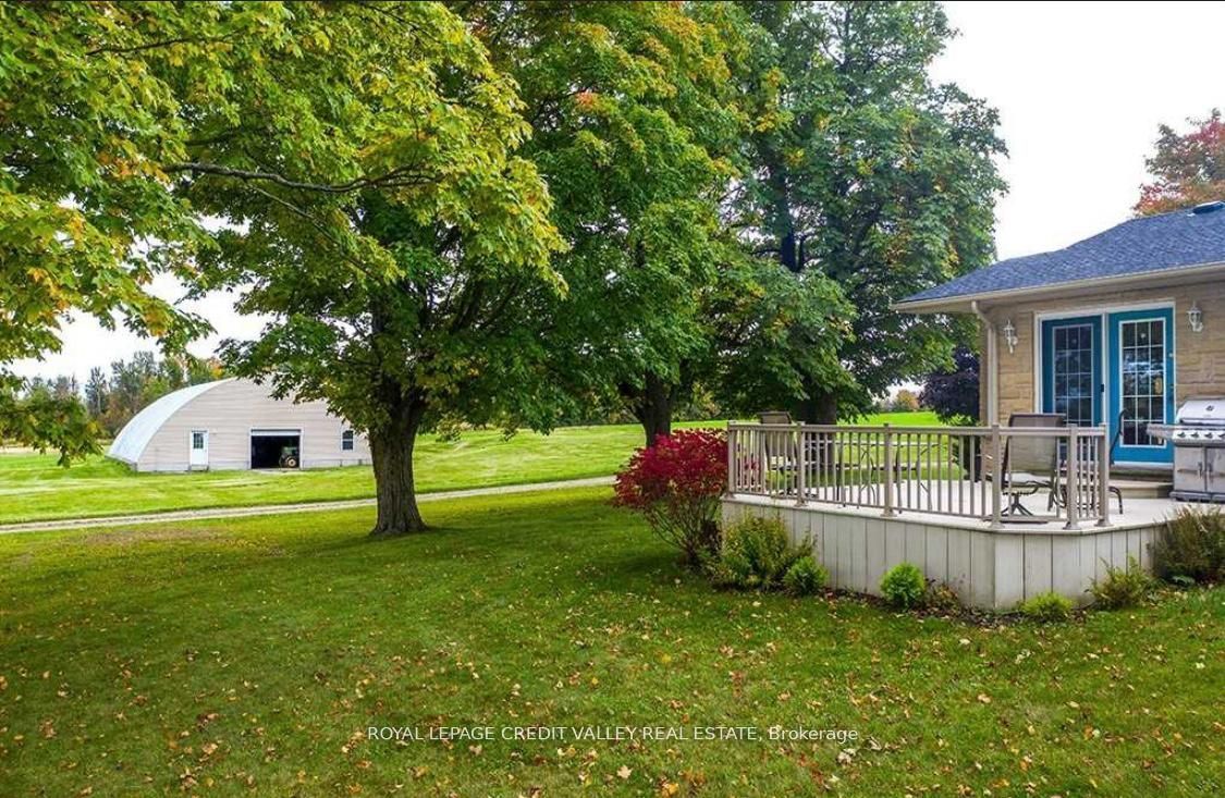 295146 8th Line W Property Photo 14