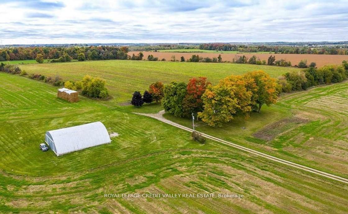 295146 8th Line W Property Photo 17