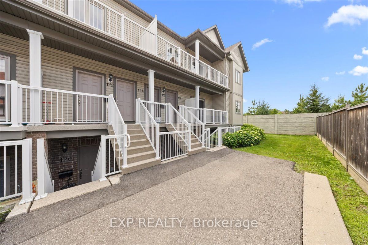 128 Sternes Private Property Photo 4
